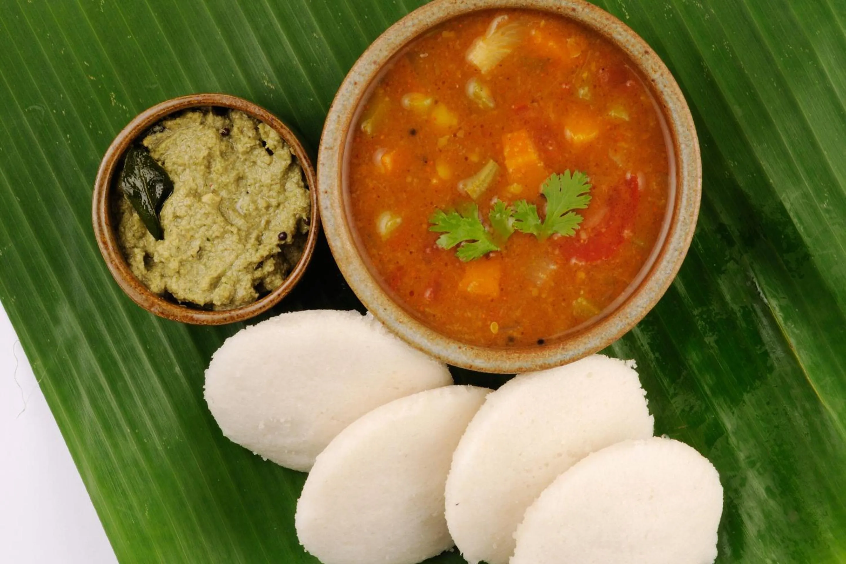 Restaurant/places to eat in Super Capital O Hoysala Inn