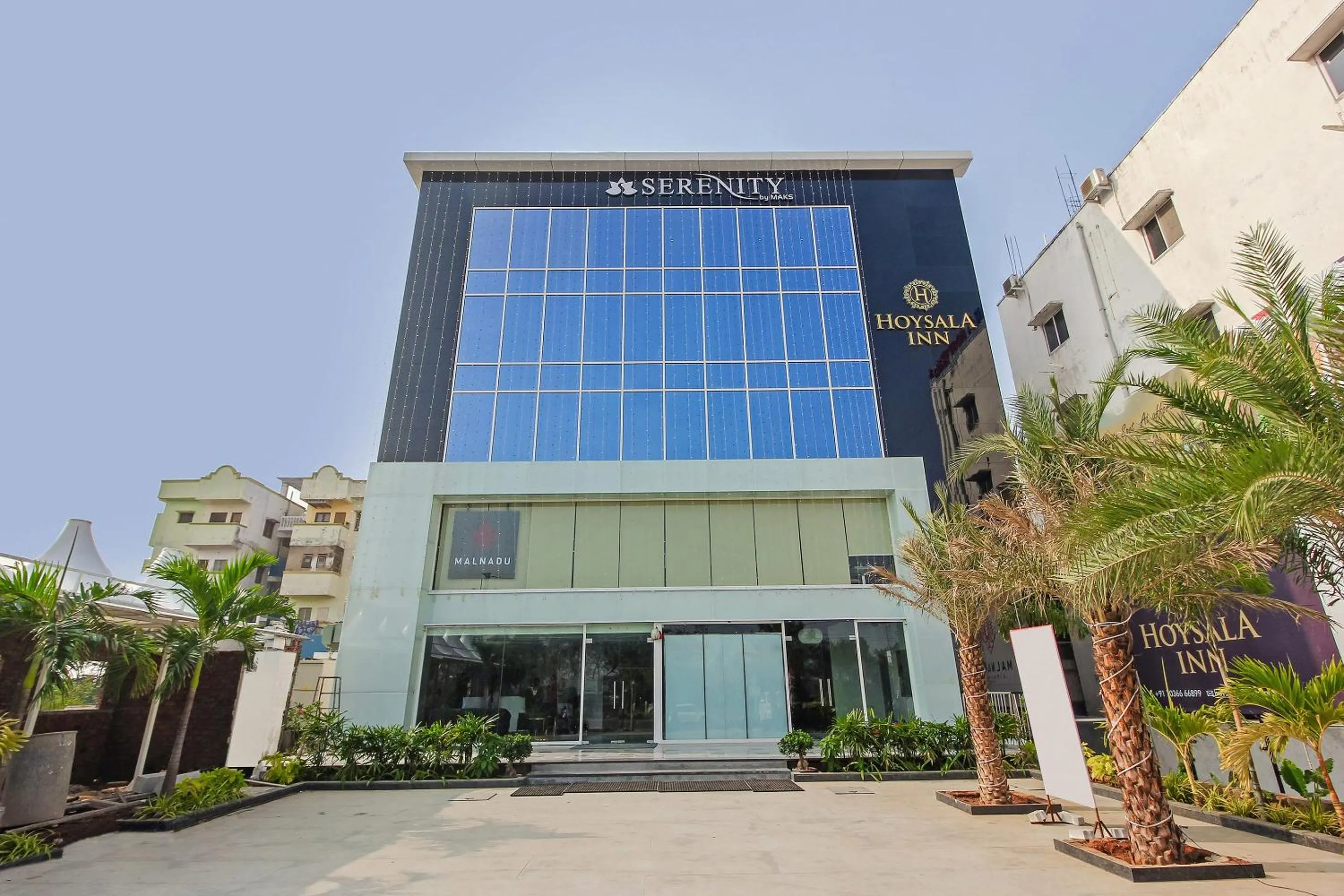 Facade/entrance in Super Capital O Hoysala Inn