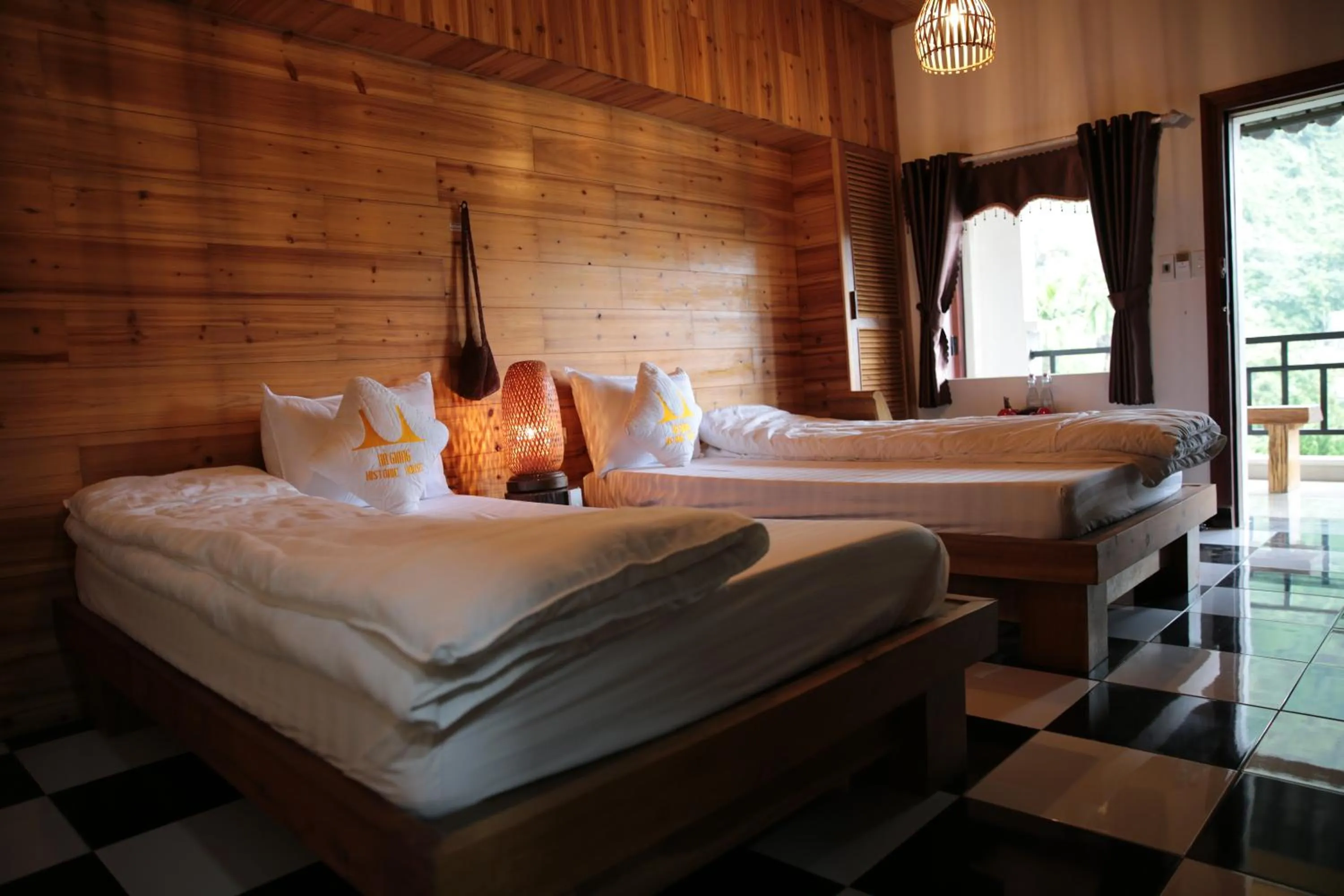 Bed in Ha Giang Historic Hotel & Tours