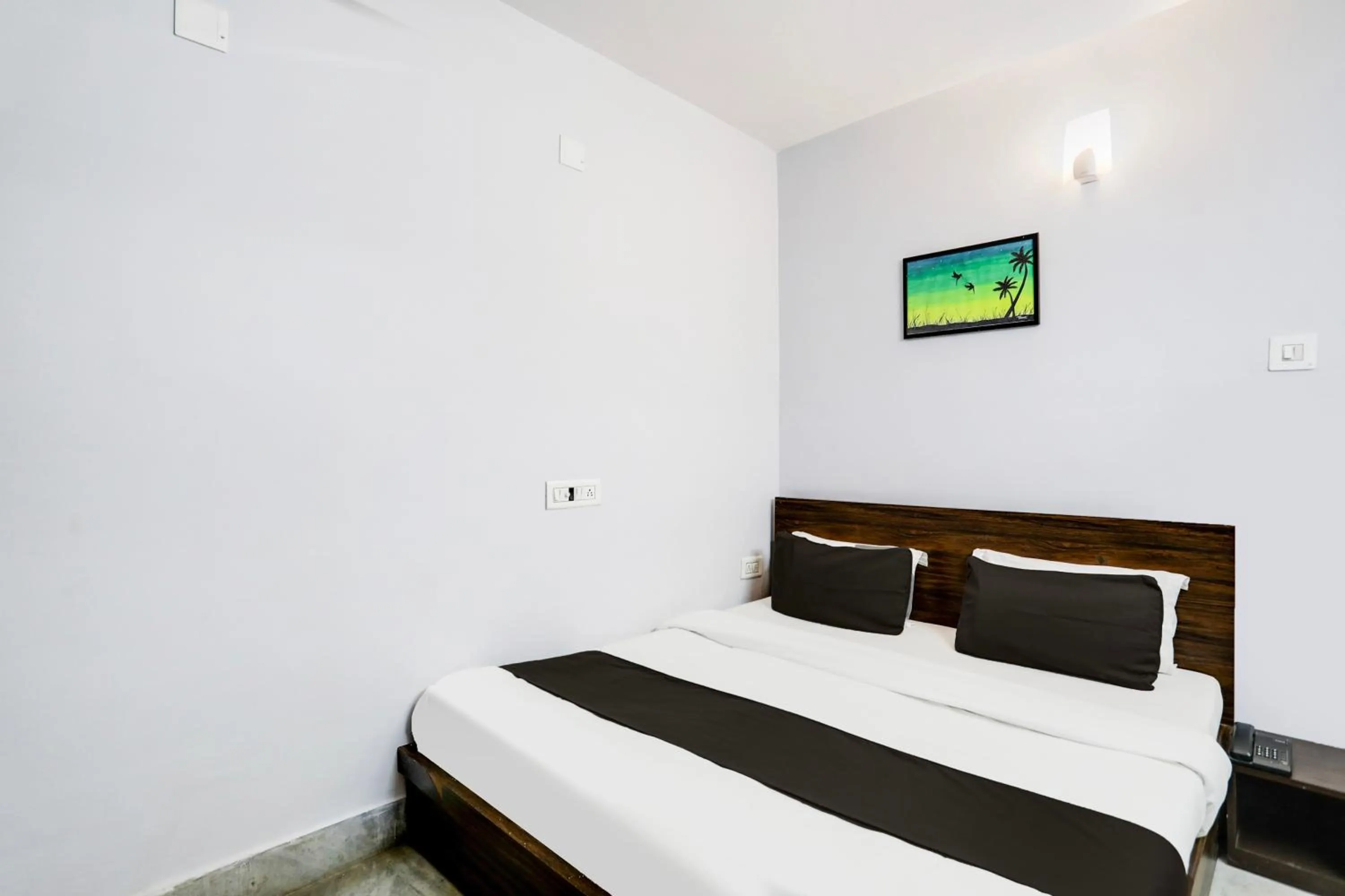 Bedroom, Bed in Hotel O Shree Ram Residency