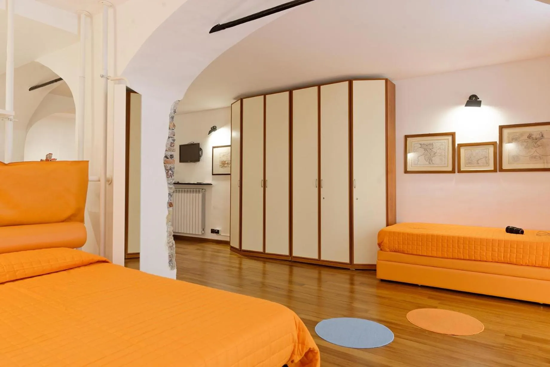 Photo of the whole room in B&B dell'Acquario