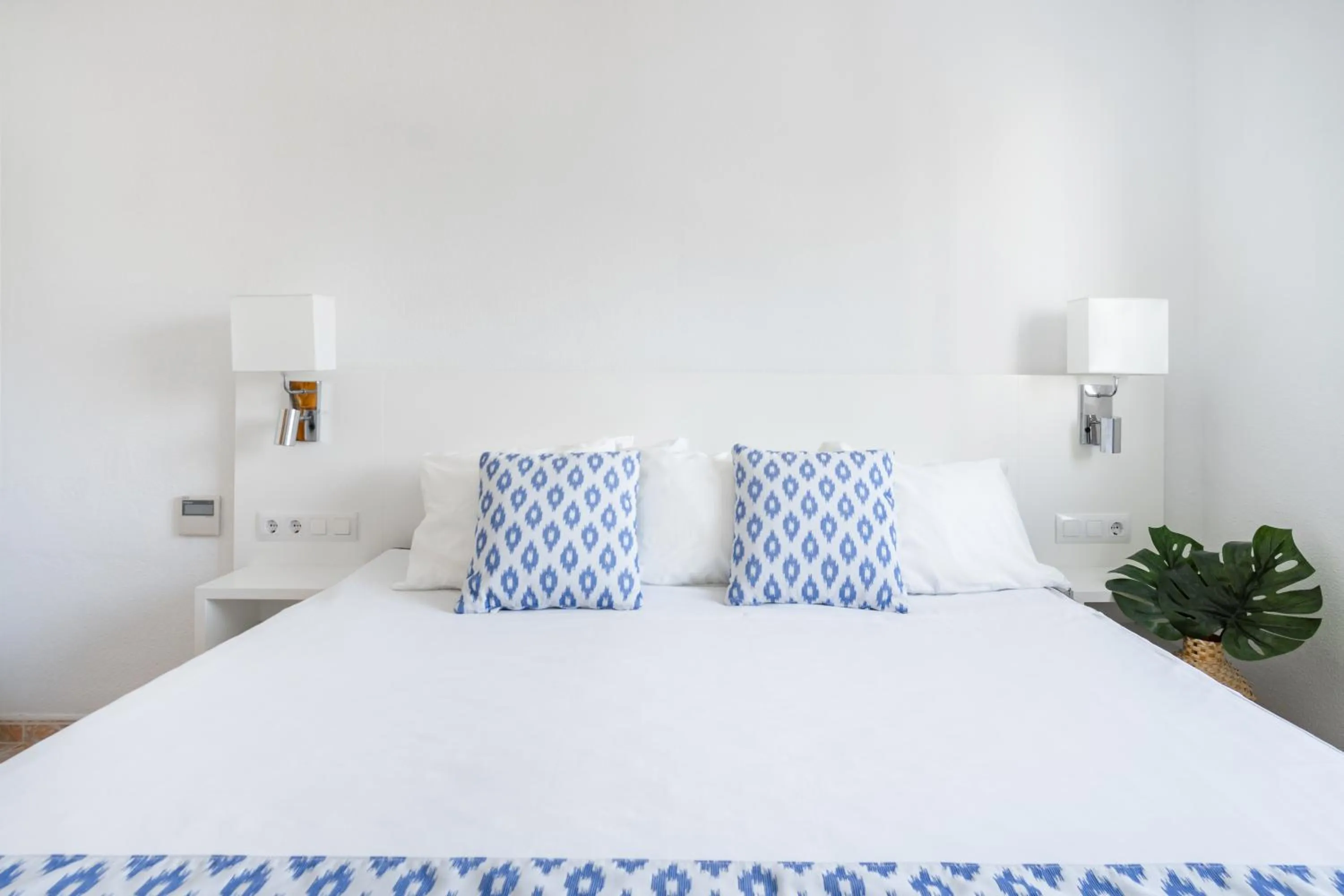 Bedroom, Bed in Bonavida Apartments