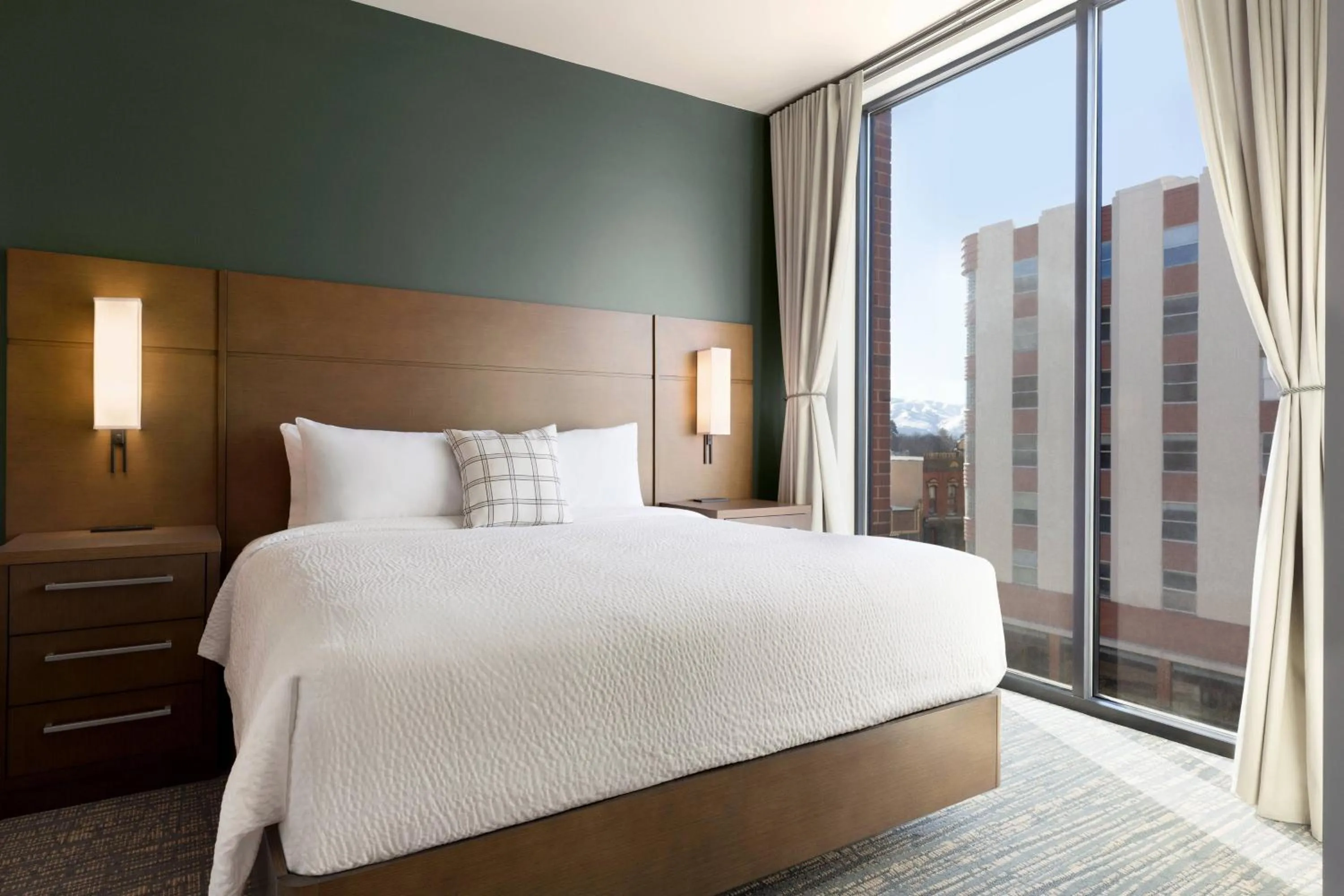 Photo of the whole room, Bed in Residence Inn by Marriott Missoula Downtown