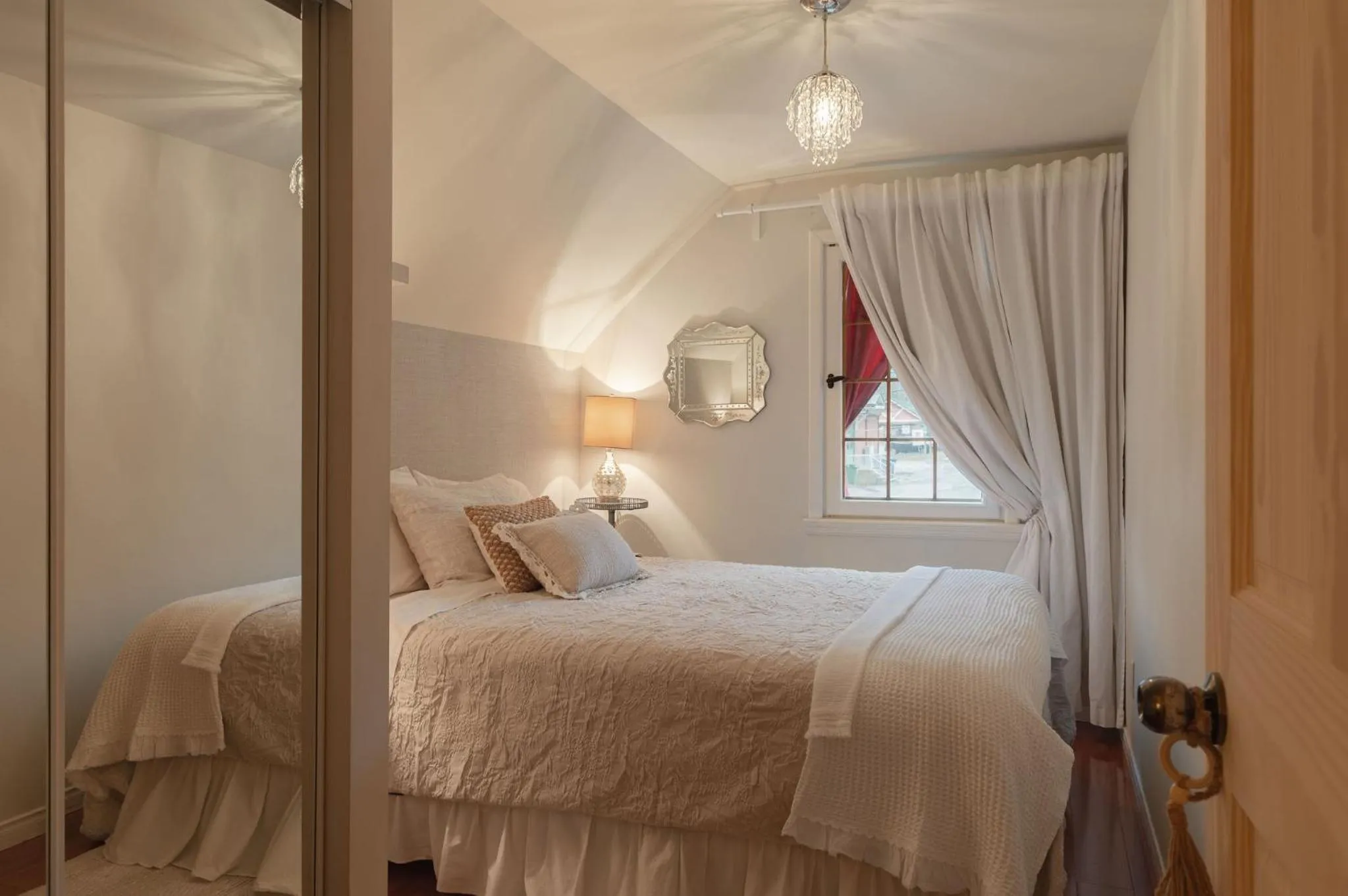 Bedroom, Bed in Auberge Old Chelsea