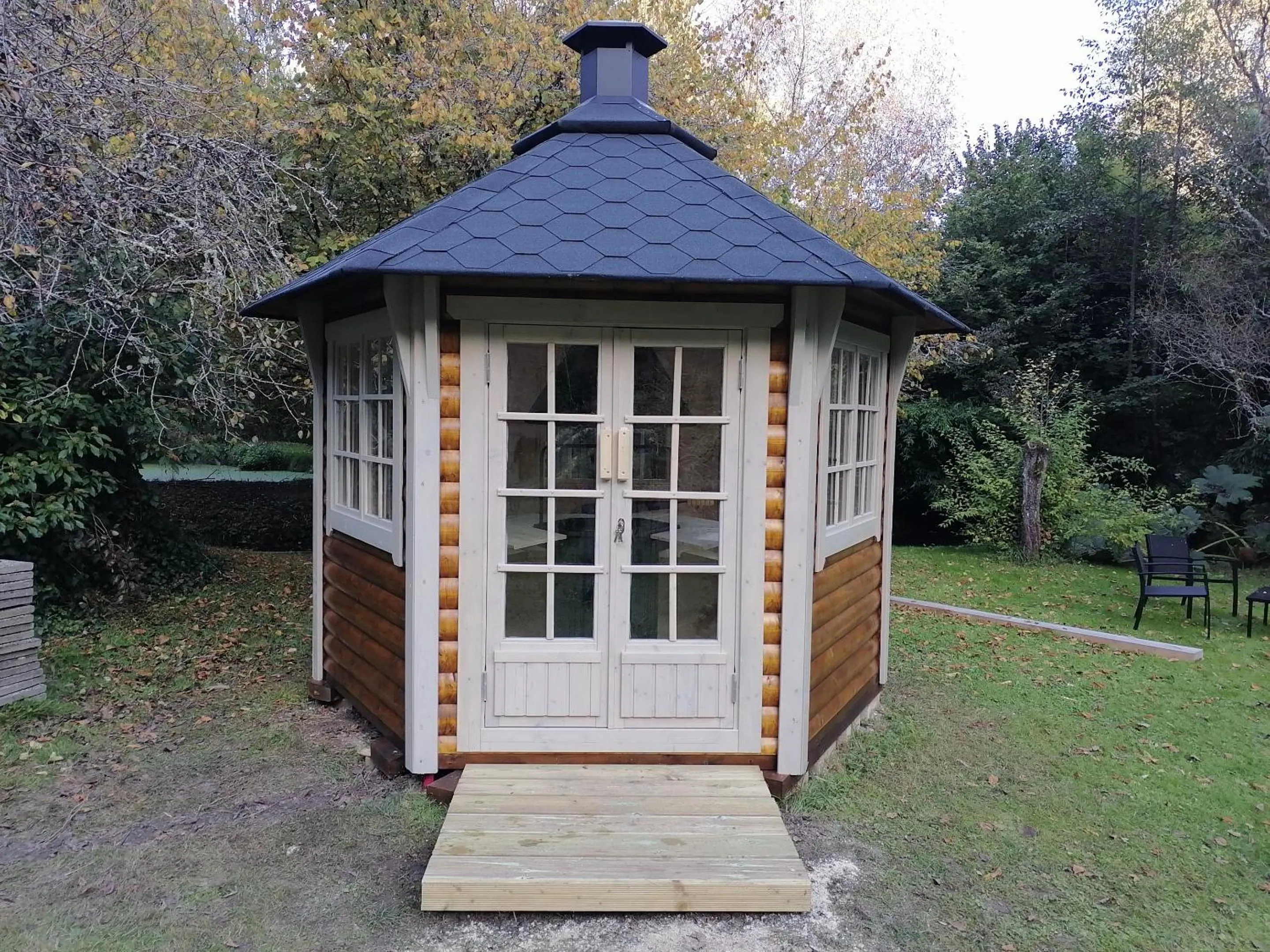 Dining area in La Source de Bury