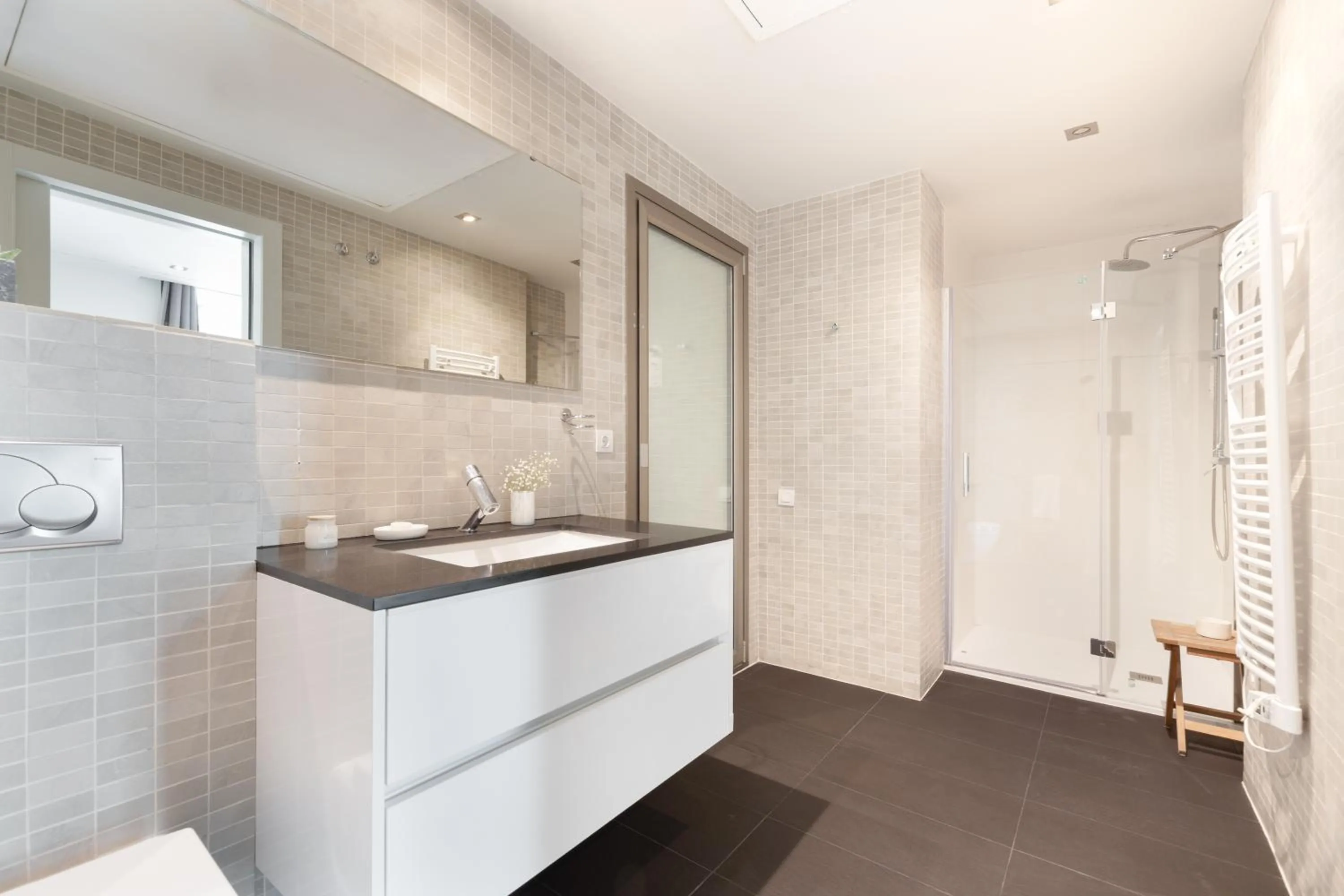 Shower in Aspasios Paseo de Gracia Apartments