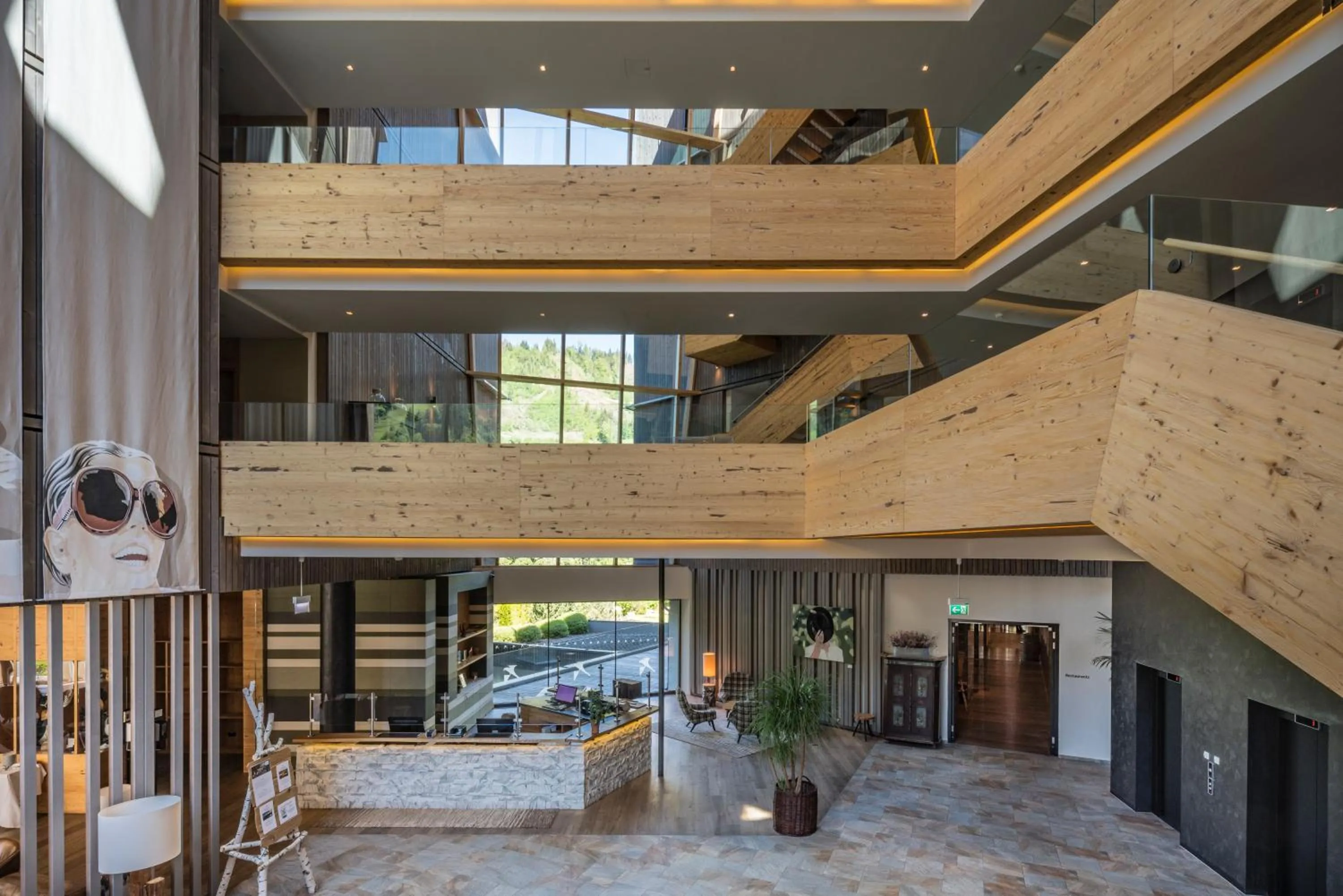 Lobby or reception in Falkensteiner Hotel Schladming