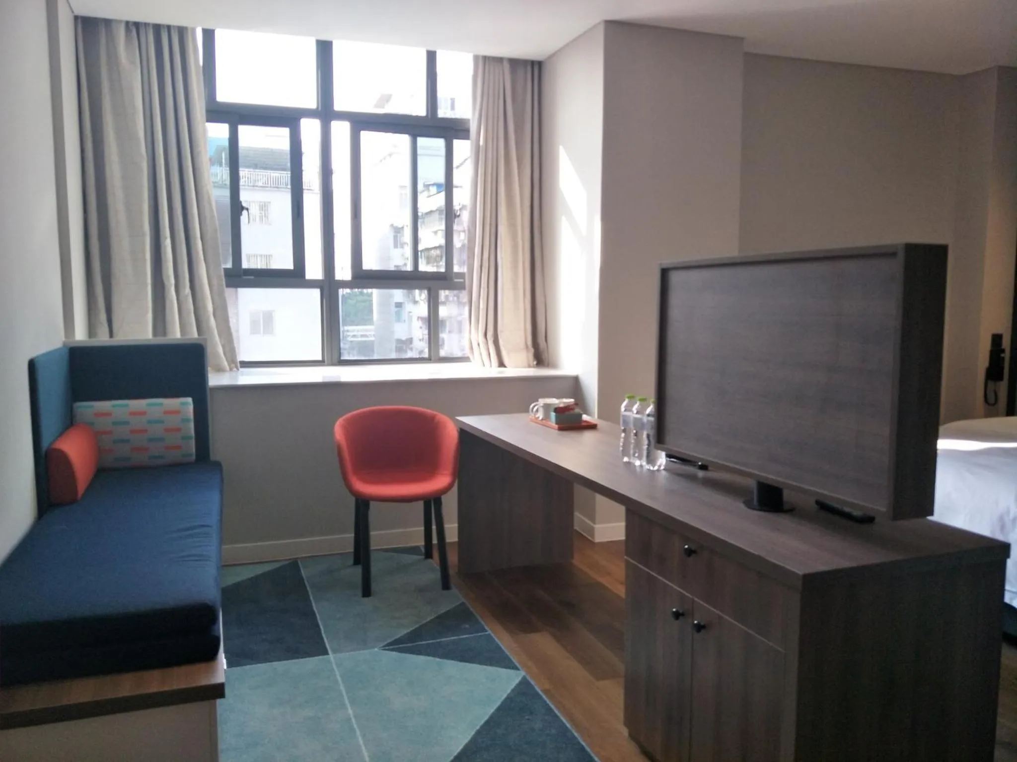 Photo of the whole room in Holiday Inn Express Guilin City Center by IHG