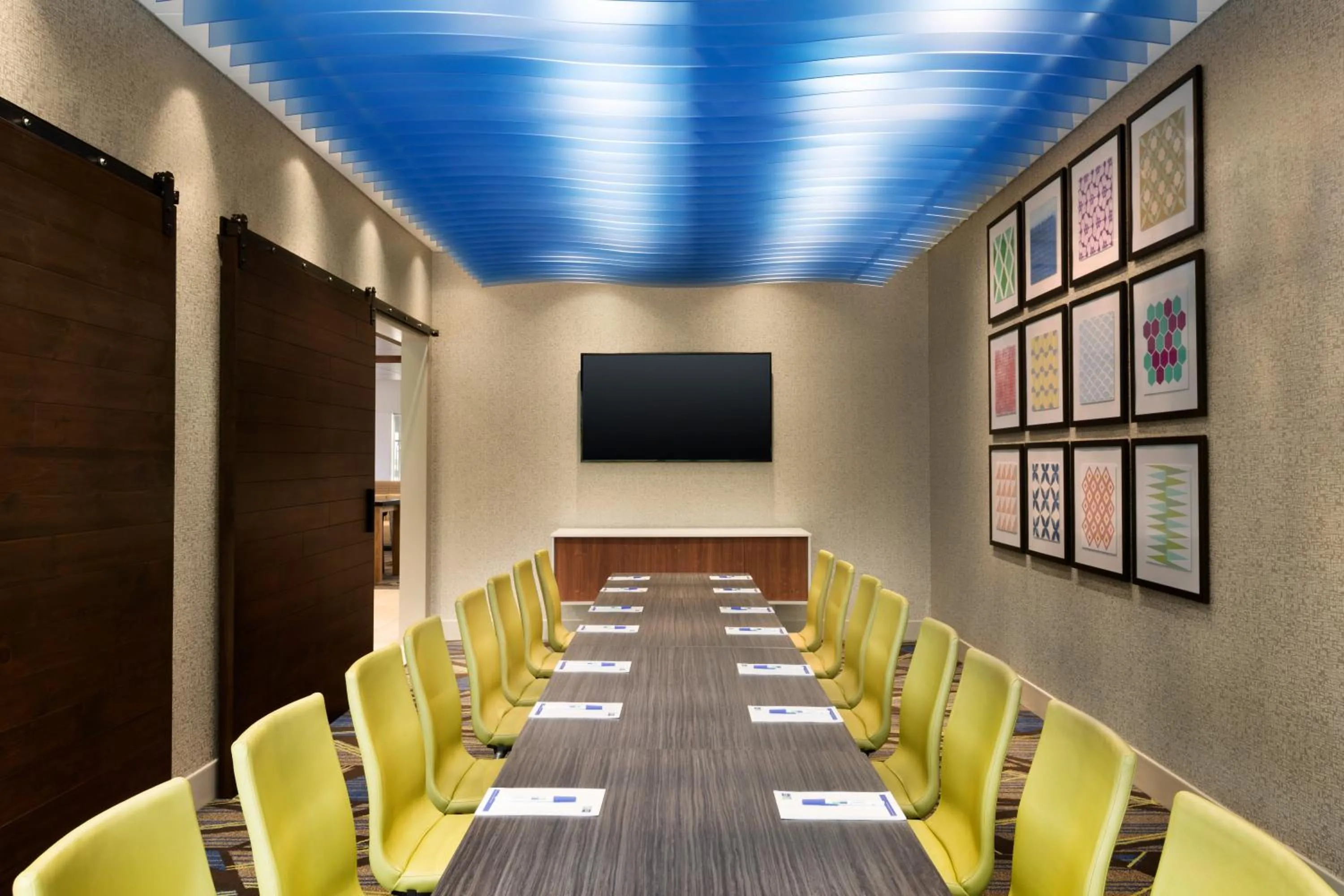Meeting/conference room in Holiday Inn Express & Suites - Savannah N - Port Wentworth by IHG