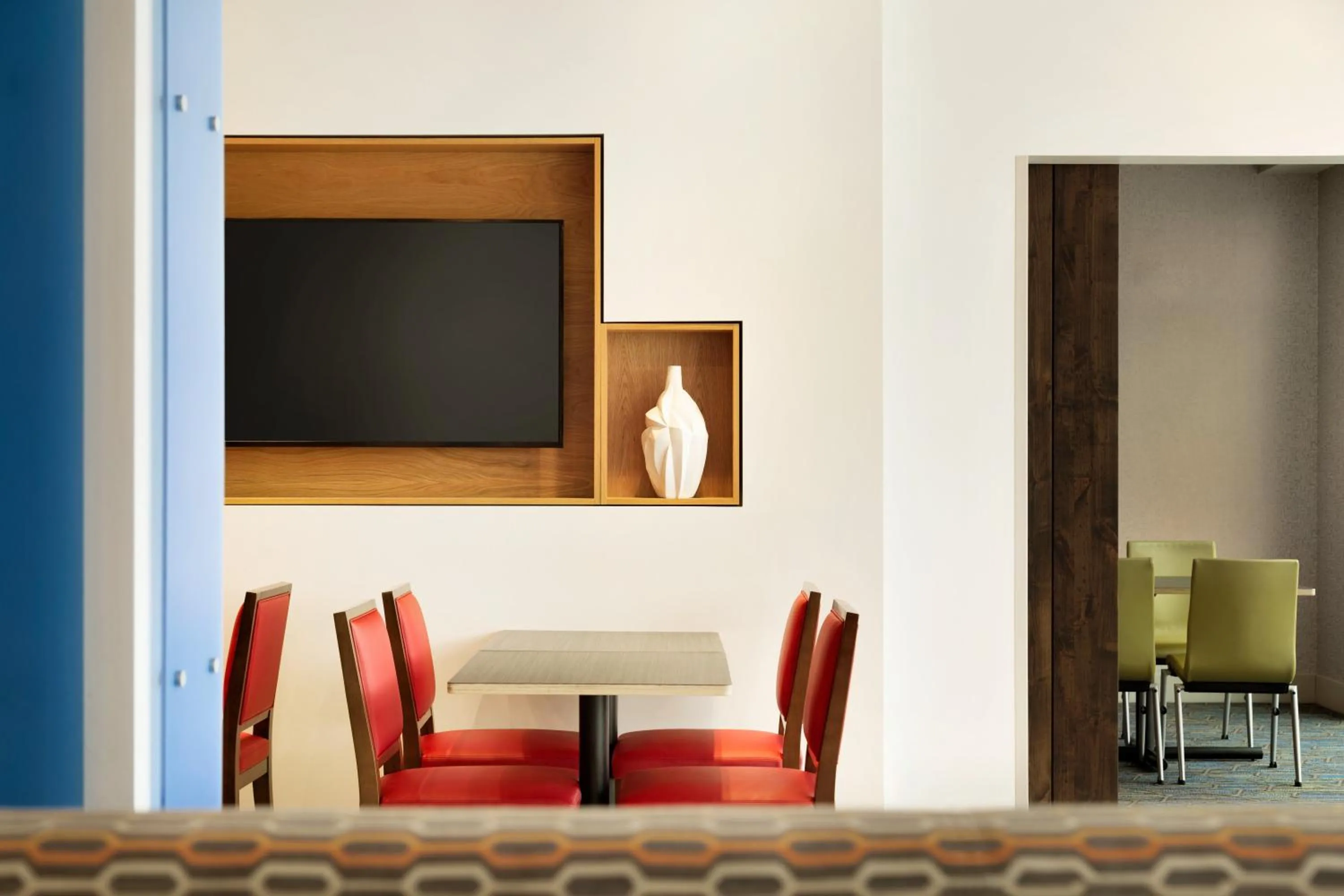 Breakfast in Holiday Inn Express & Suites - Savannah N - Port Wentworth by IHG