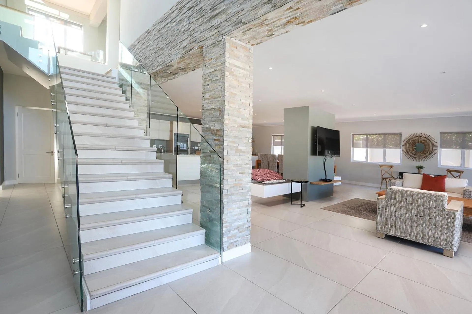 Facade/entrance in 269 on Main Holiday Home