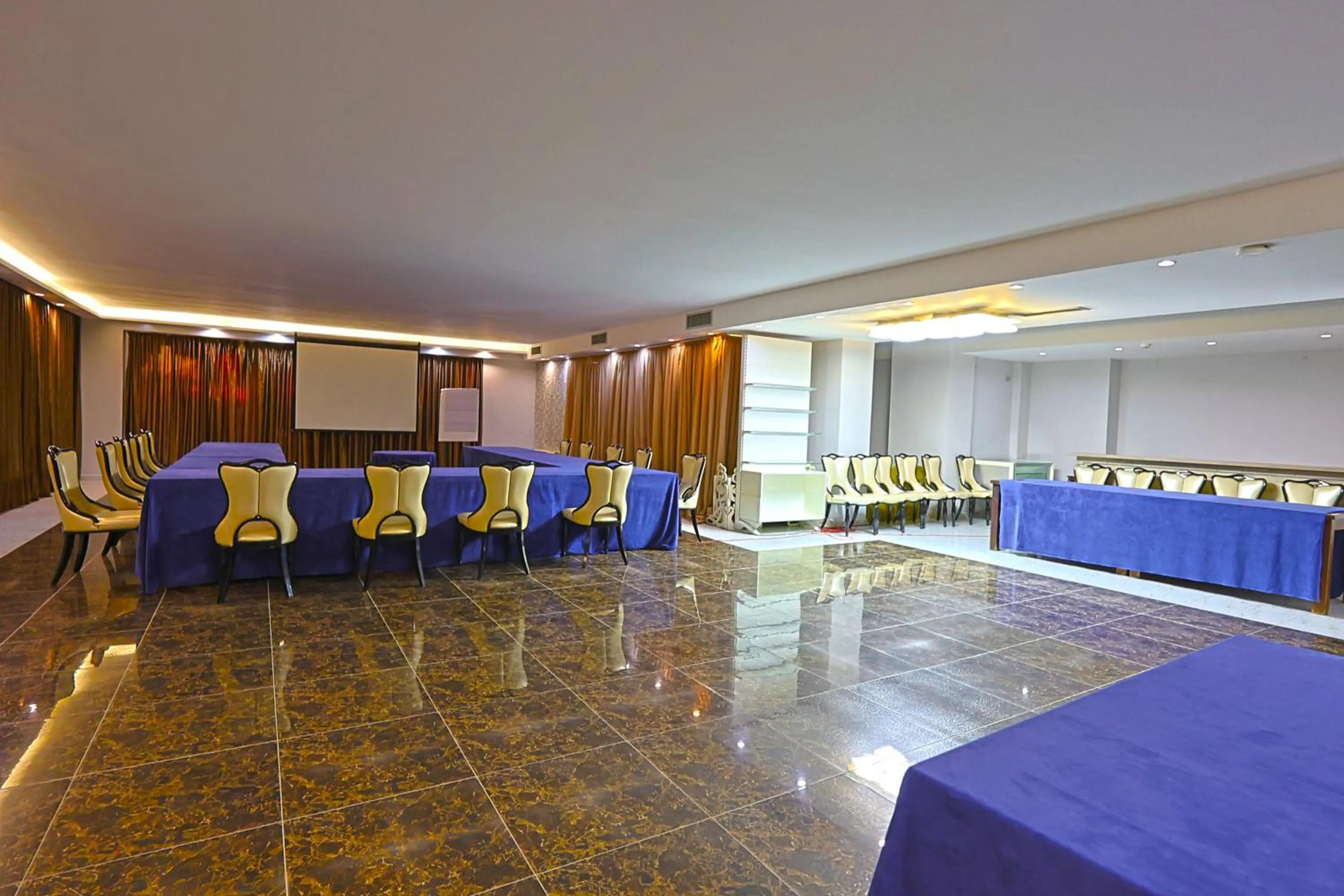 Meeting/conference room in Hotel Bleart