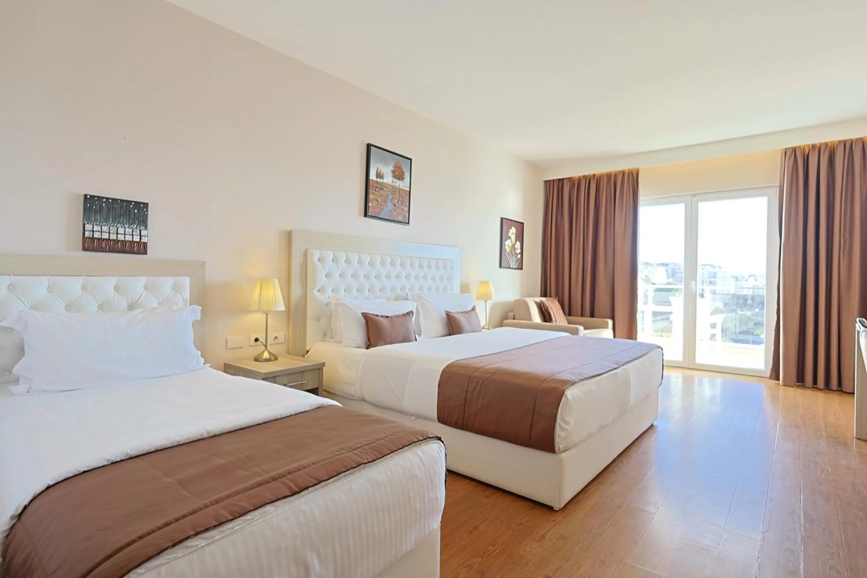 Photo of the whole room, Bed in Hotel Bleart