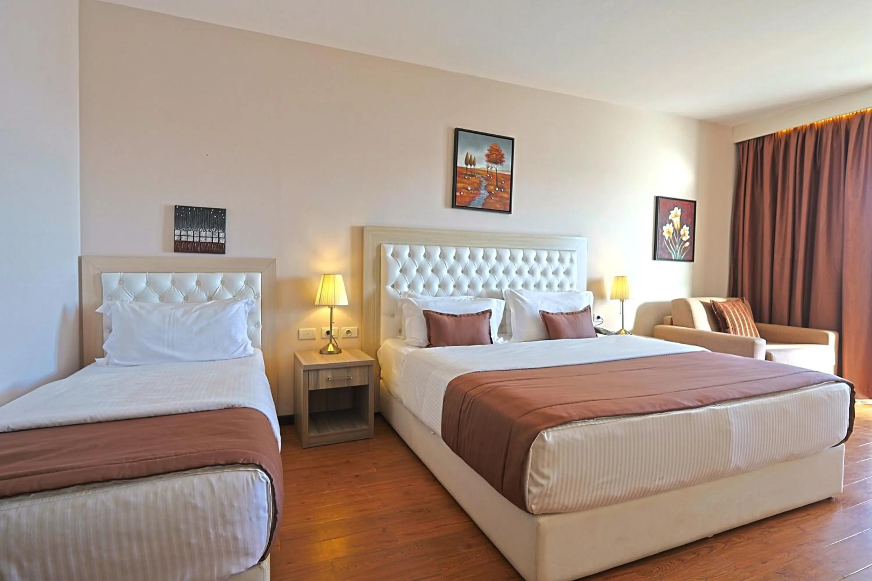 Photo of the whole room, Bed in Hotel Bleart