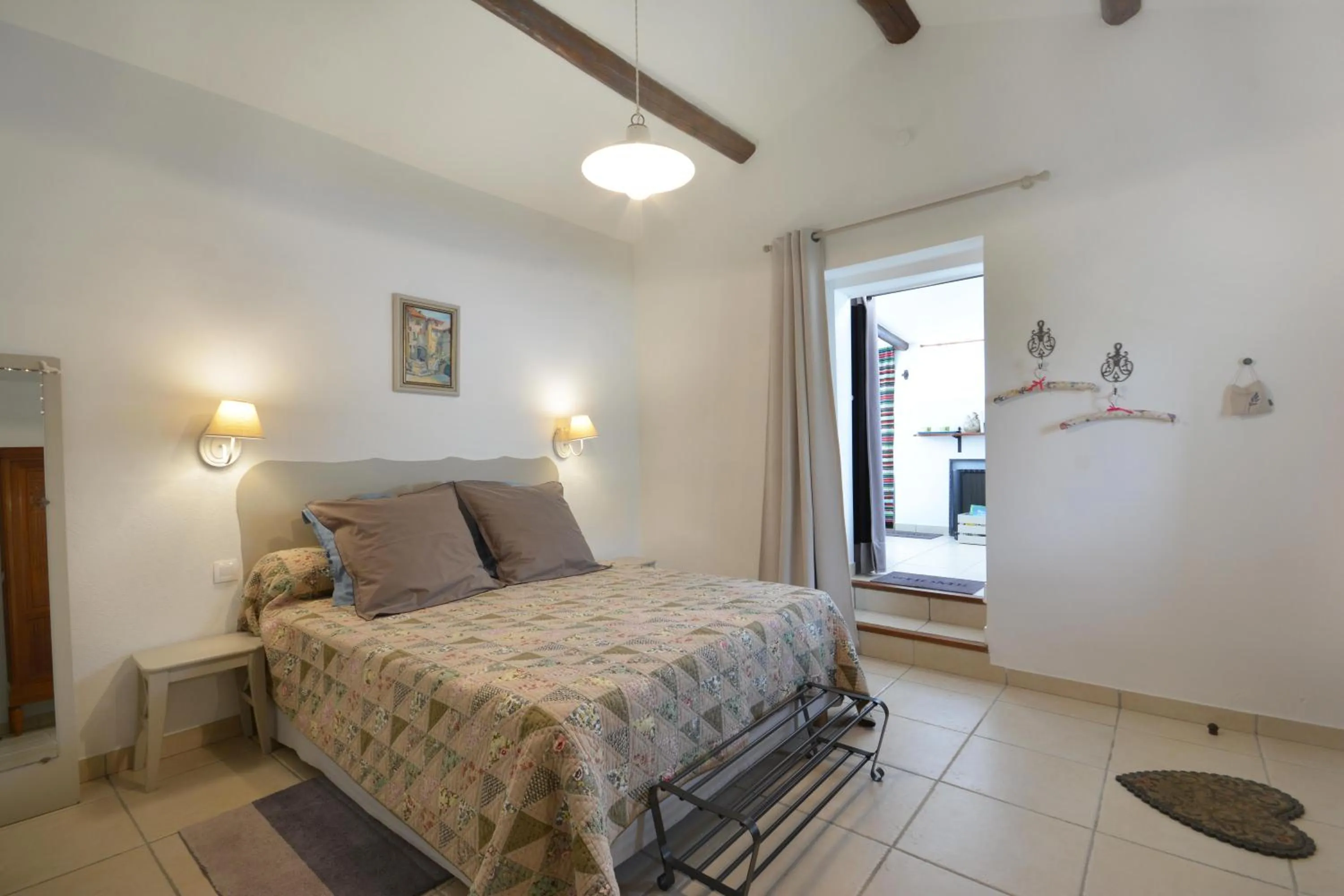 Bed in le cabanon de l'olivette