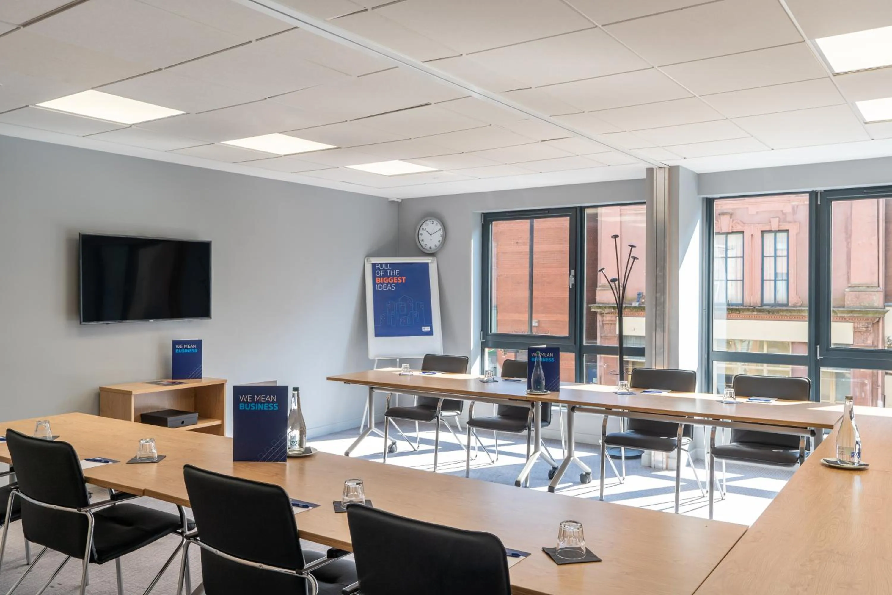 Meeting/conference room in Holiday Inn Express - Derry - Londonderry by IHG