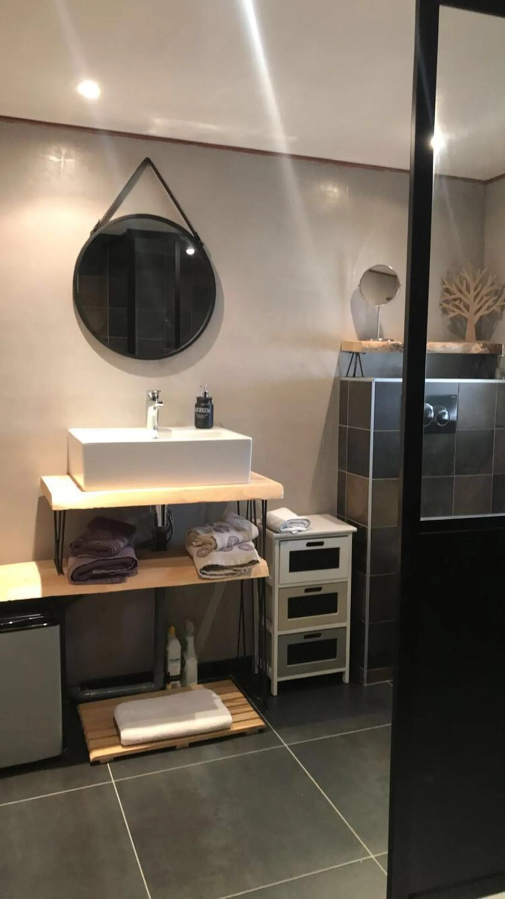 Bathroom in Chambre et Table d'hôtes Magaadjukalo