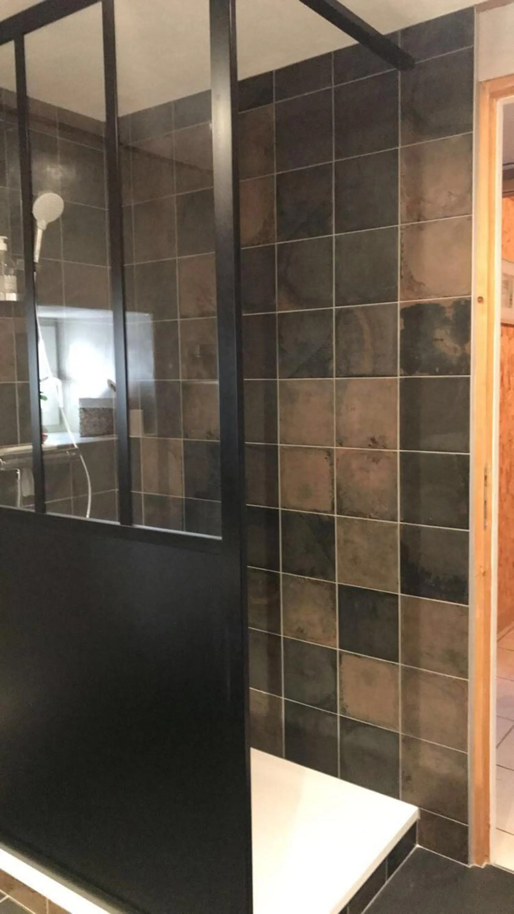 Bathroom in Chambre et Table d'hôtes Magaadjukalo