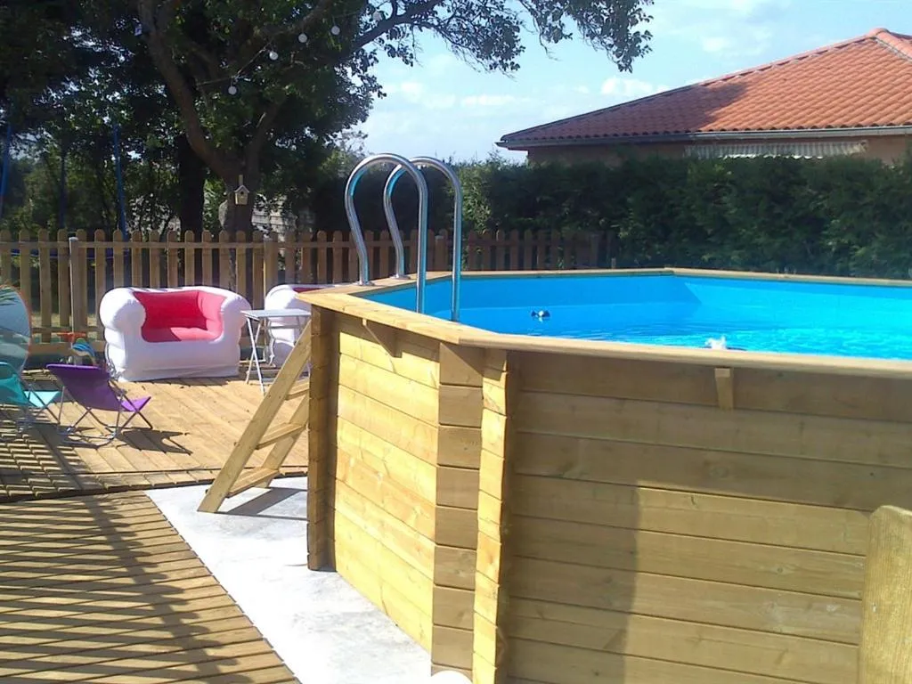 Property building in Chambre et Table d'hôtes Magaadjukalo