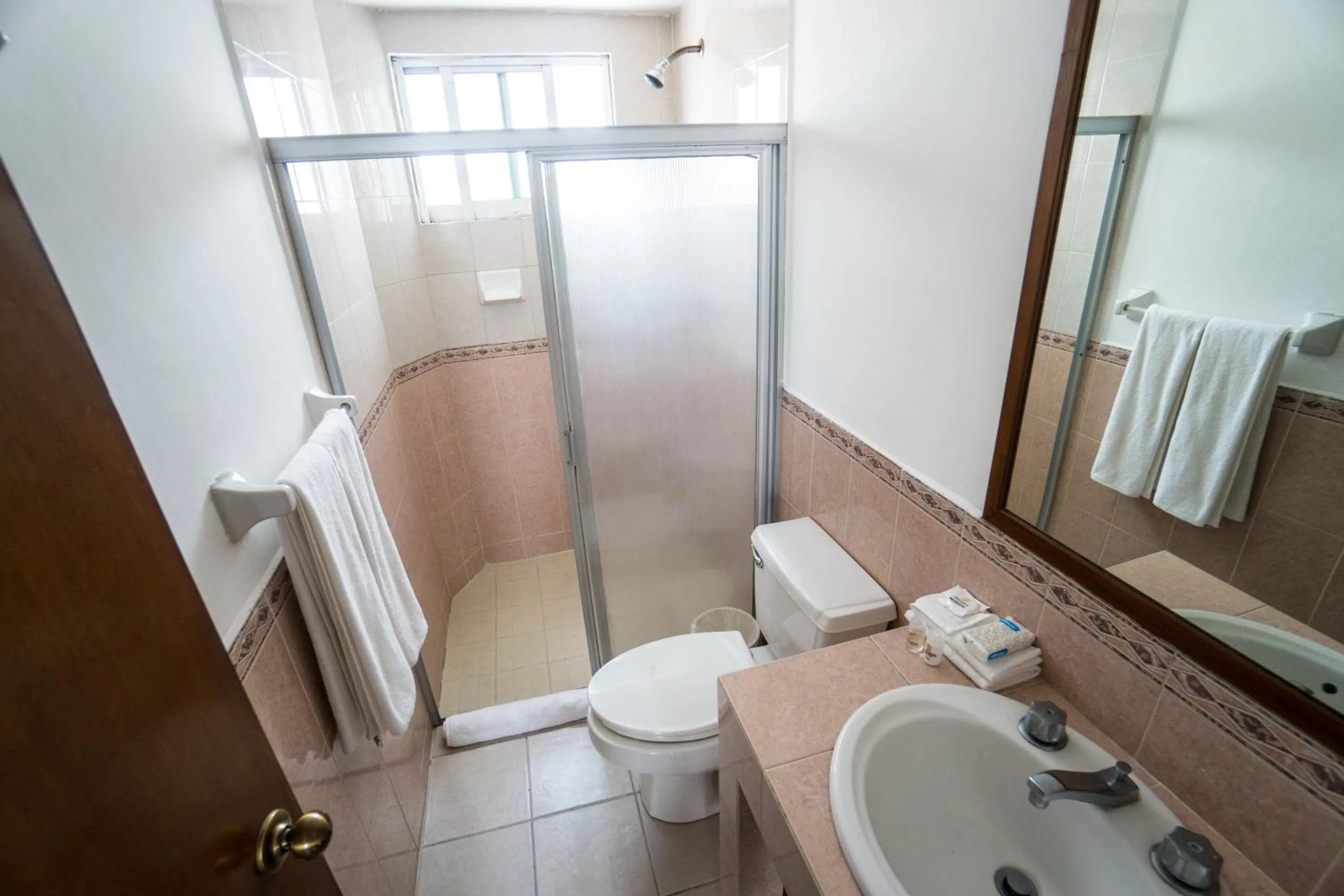 Bathroom in Hotel Suites Regina