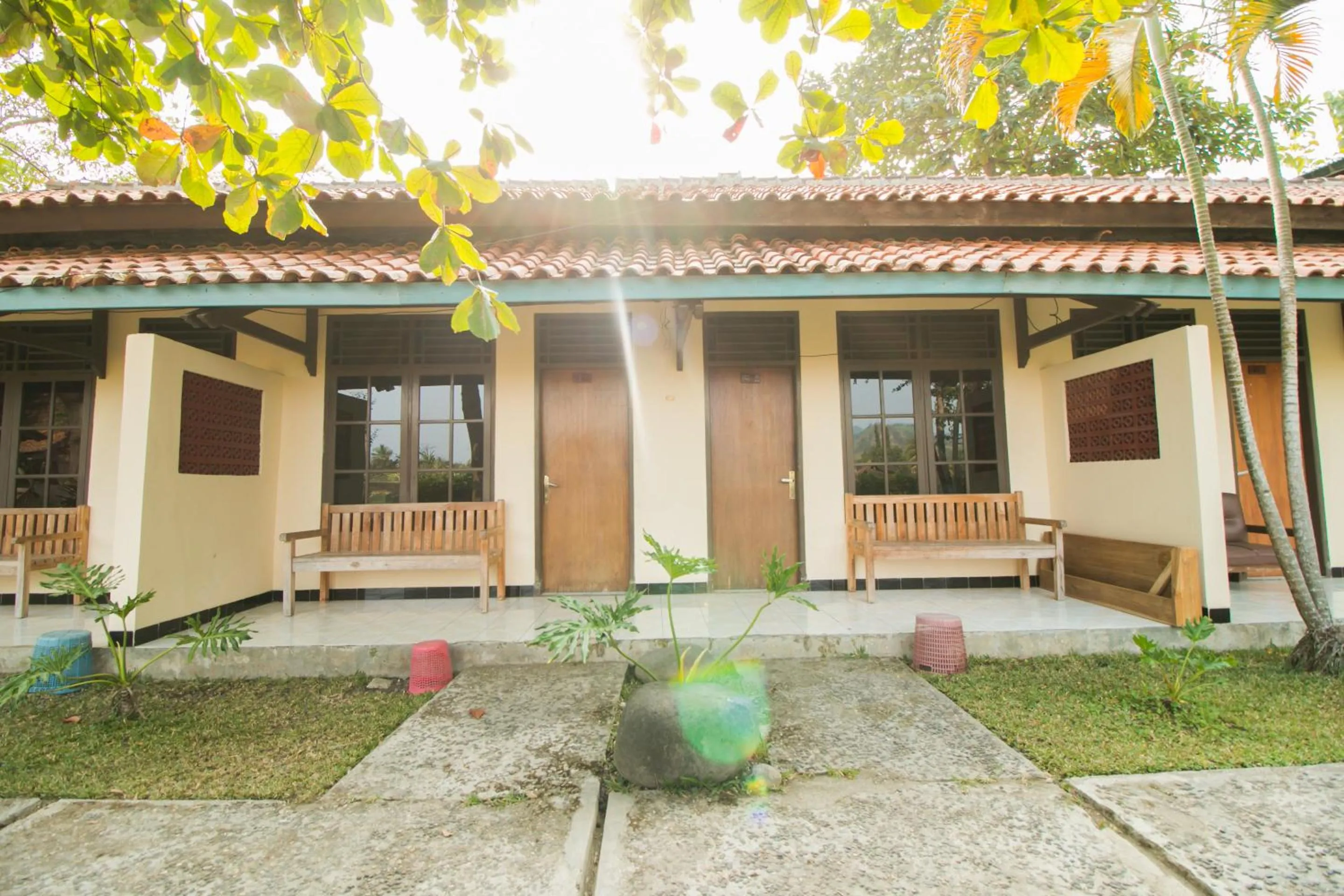 Property building in RedDoorz @ Pantai Pelabuhan Ratu 2