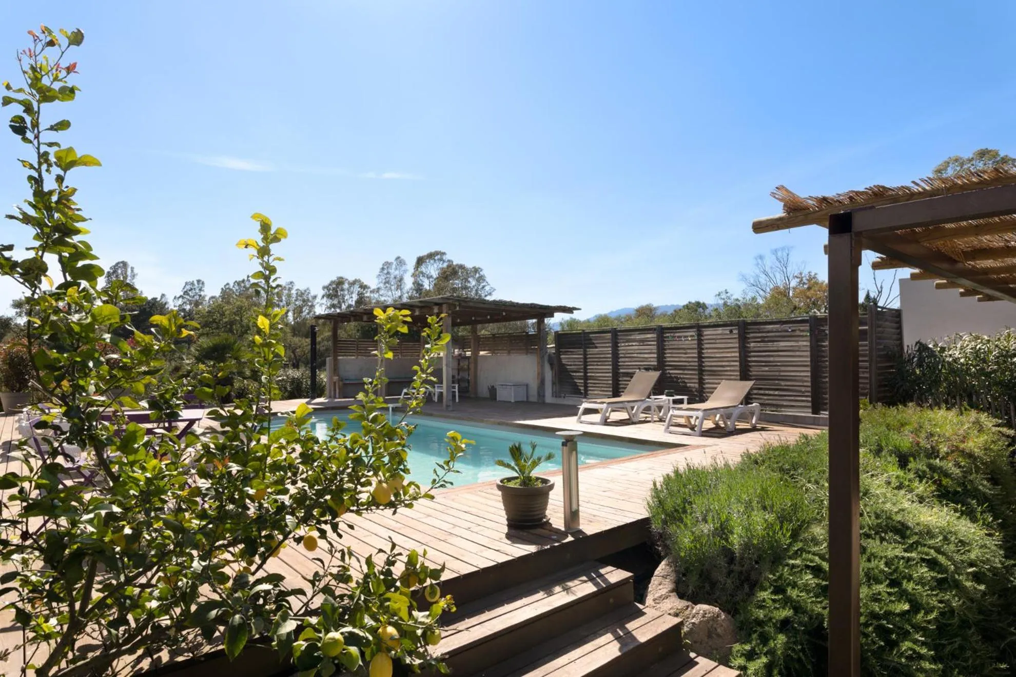 Swimming pool in Résidence I Levri