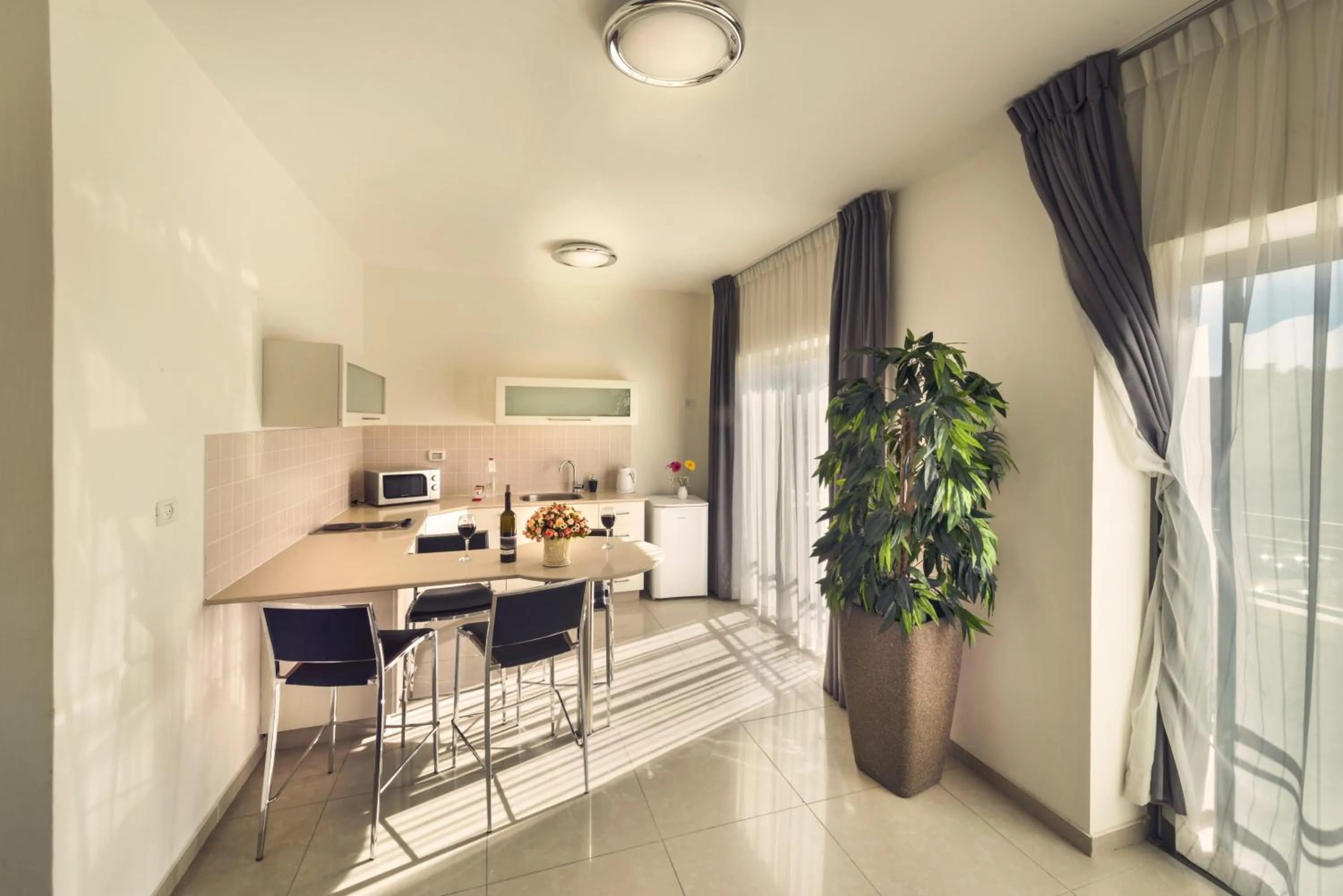 Kitchen or kitchenette, Kitchen/Kitchenette in Shamai Suites Jerusalem