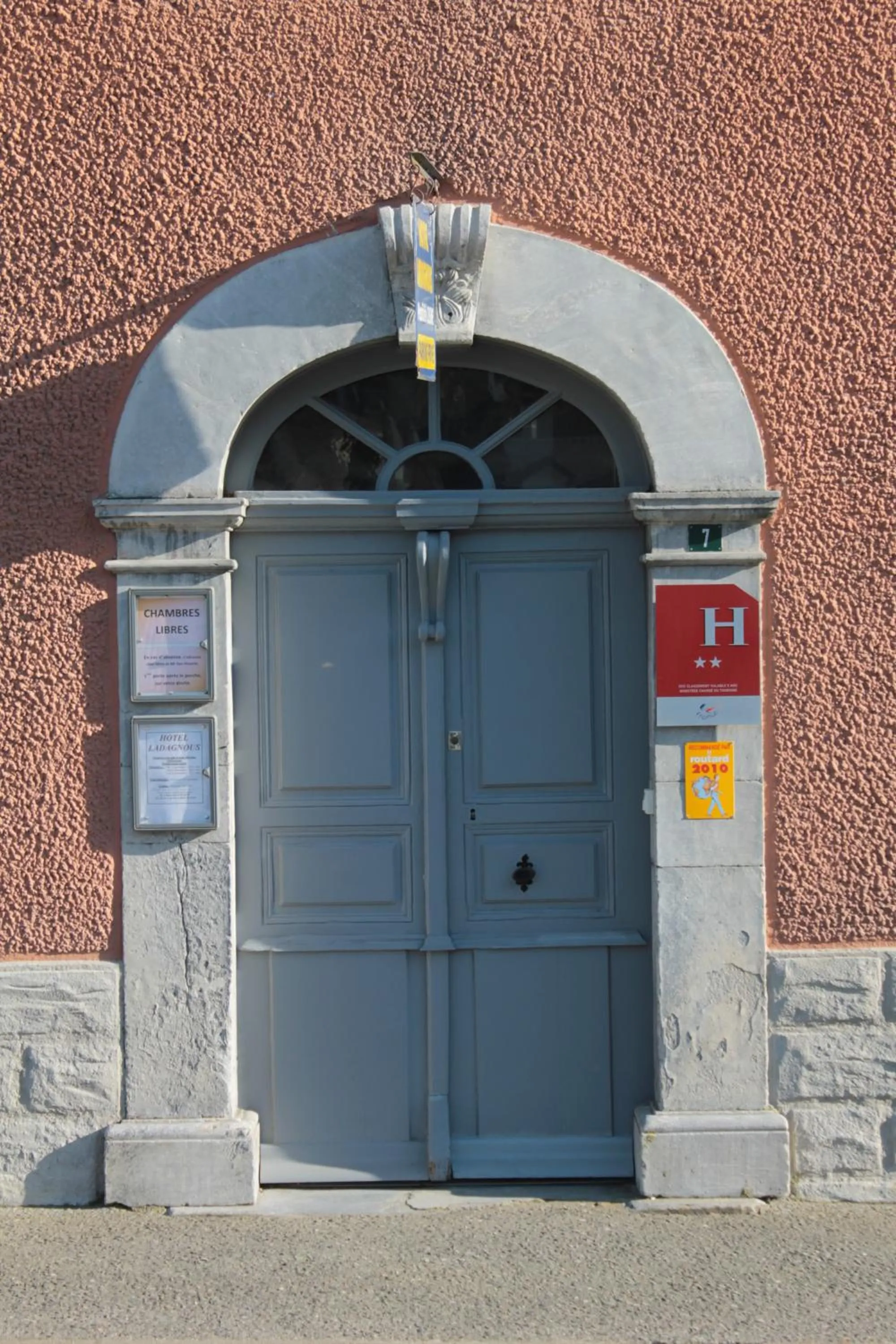 Facade/entrance in Hôtel Ladagnous