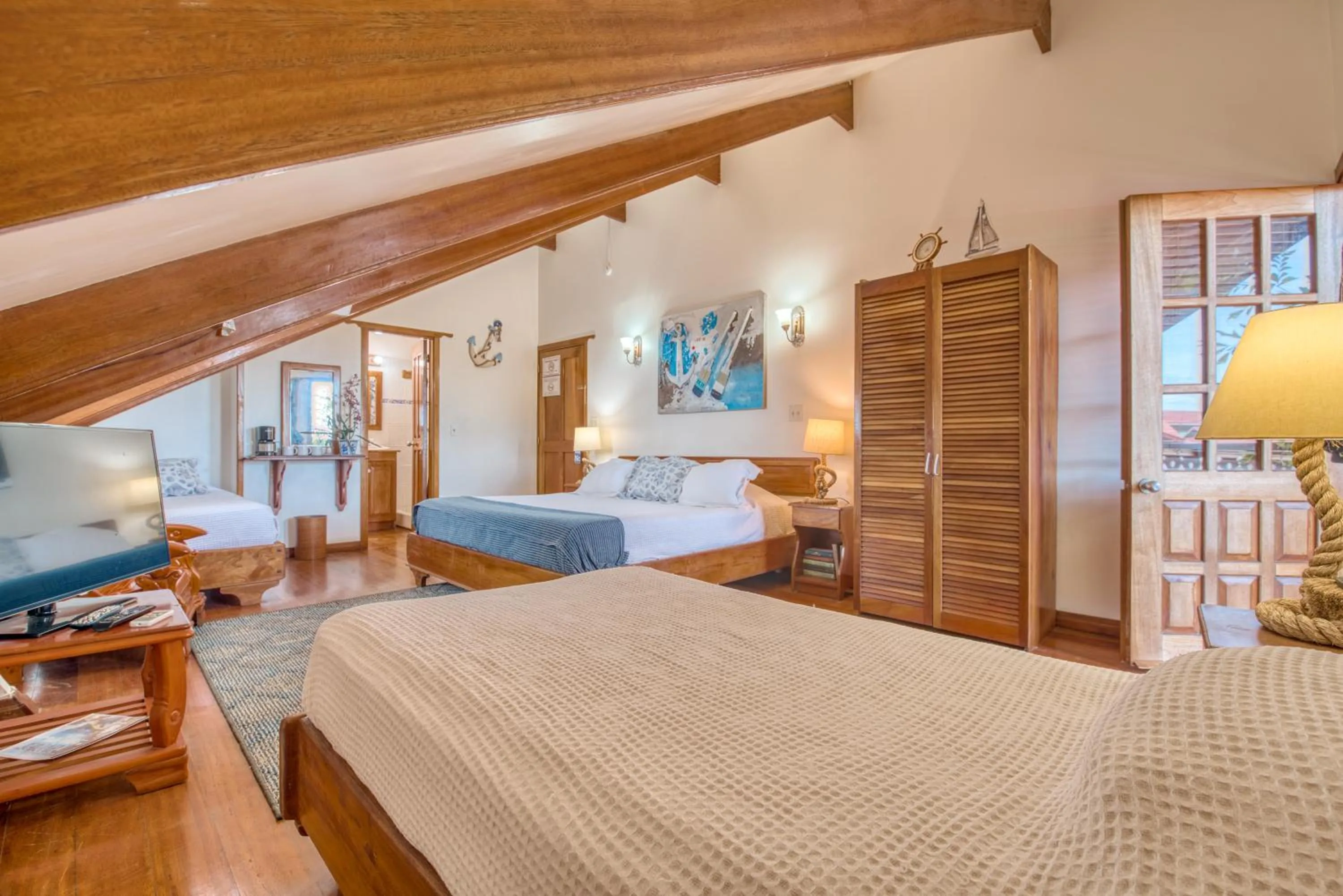 Photo of the whole room, Bed in Hotel Bocas del Toro