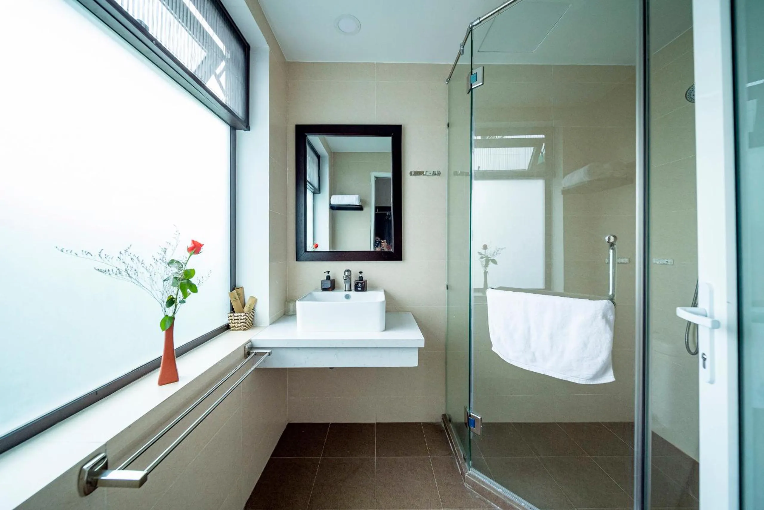 Shower in My Anh Boutique Villa Hoi An