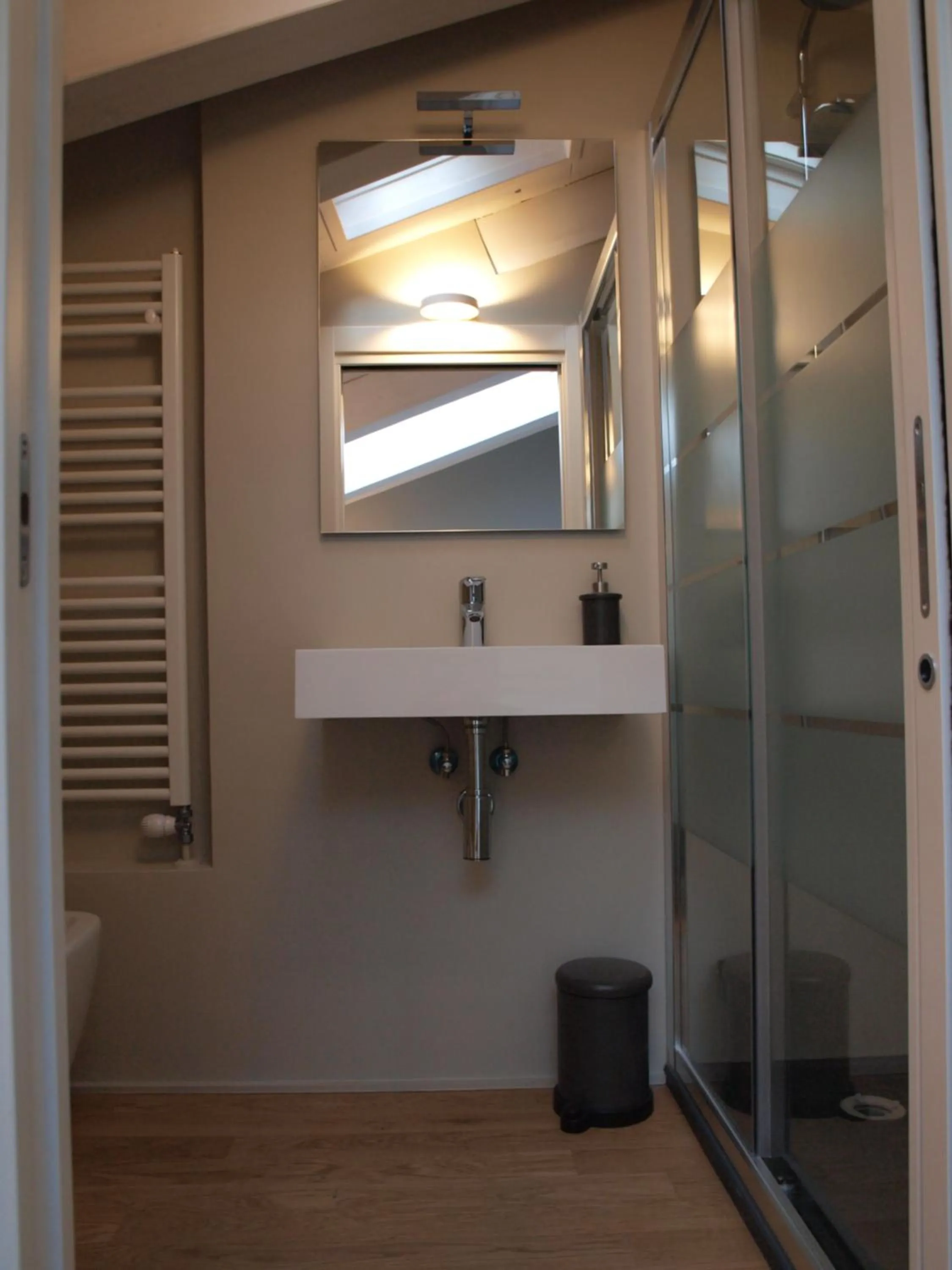 Bathroom in Acquaderni Rooms