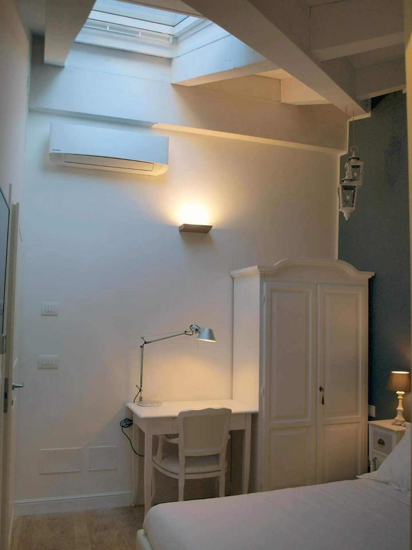 TV and multimedia, Bed in Acquaderni Rooms