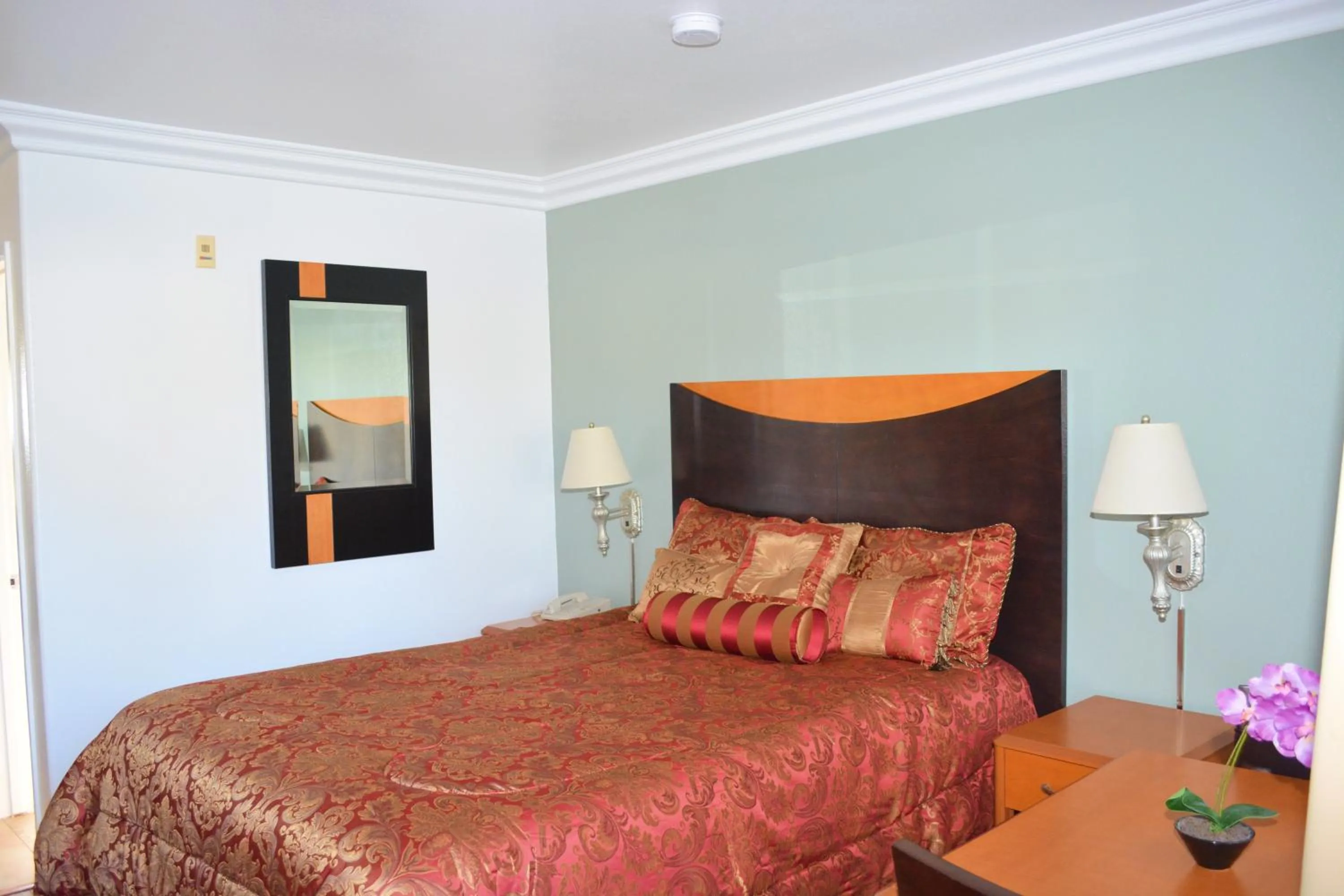 Bedroom, Bed in Sunset Motel