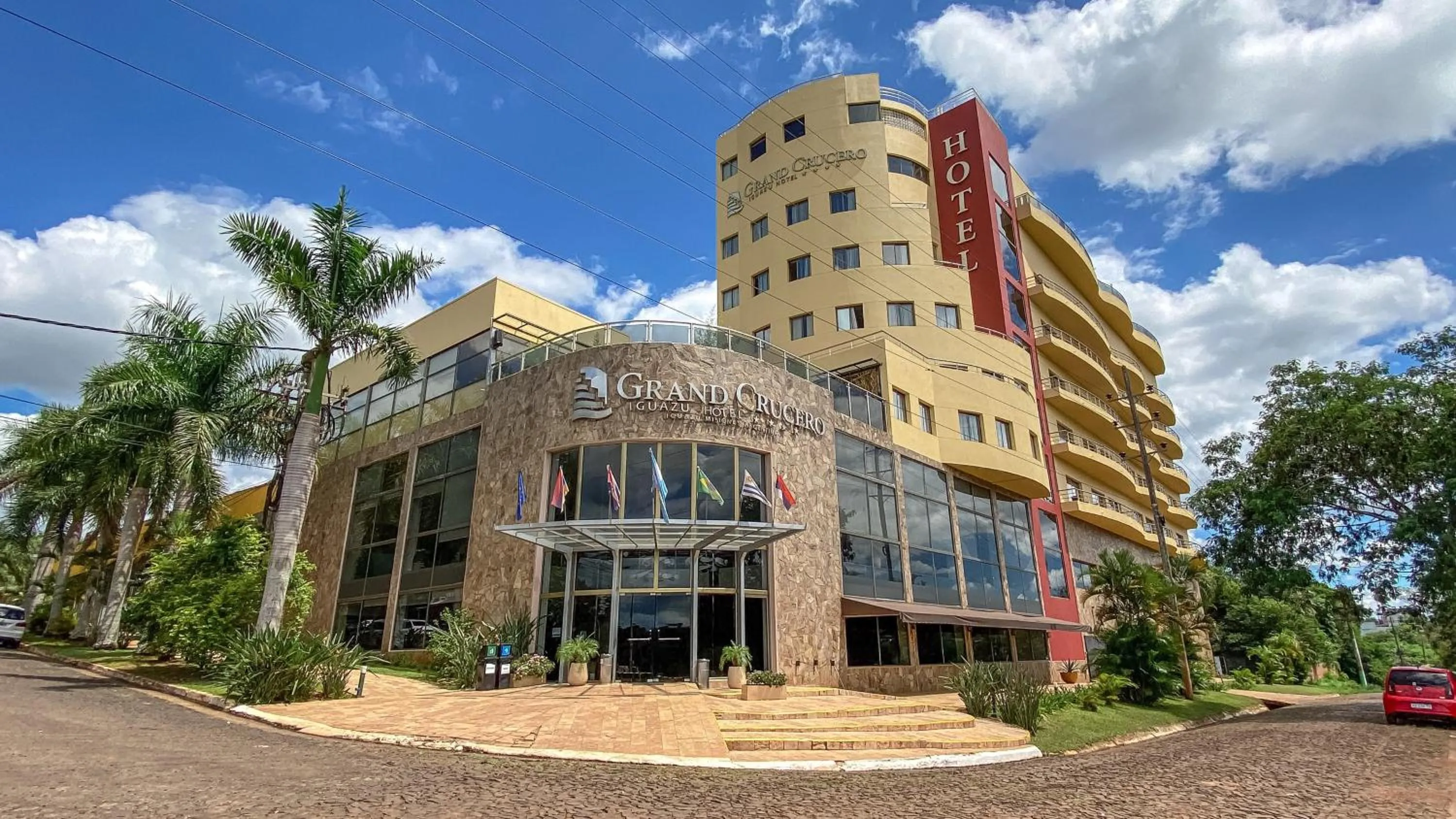 Property building in Grand Crucero Hotel
