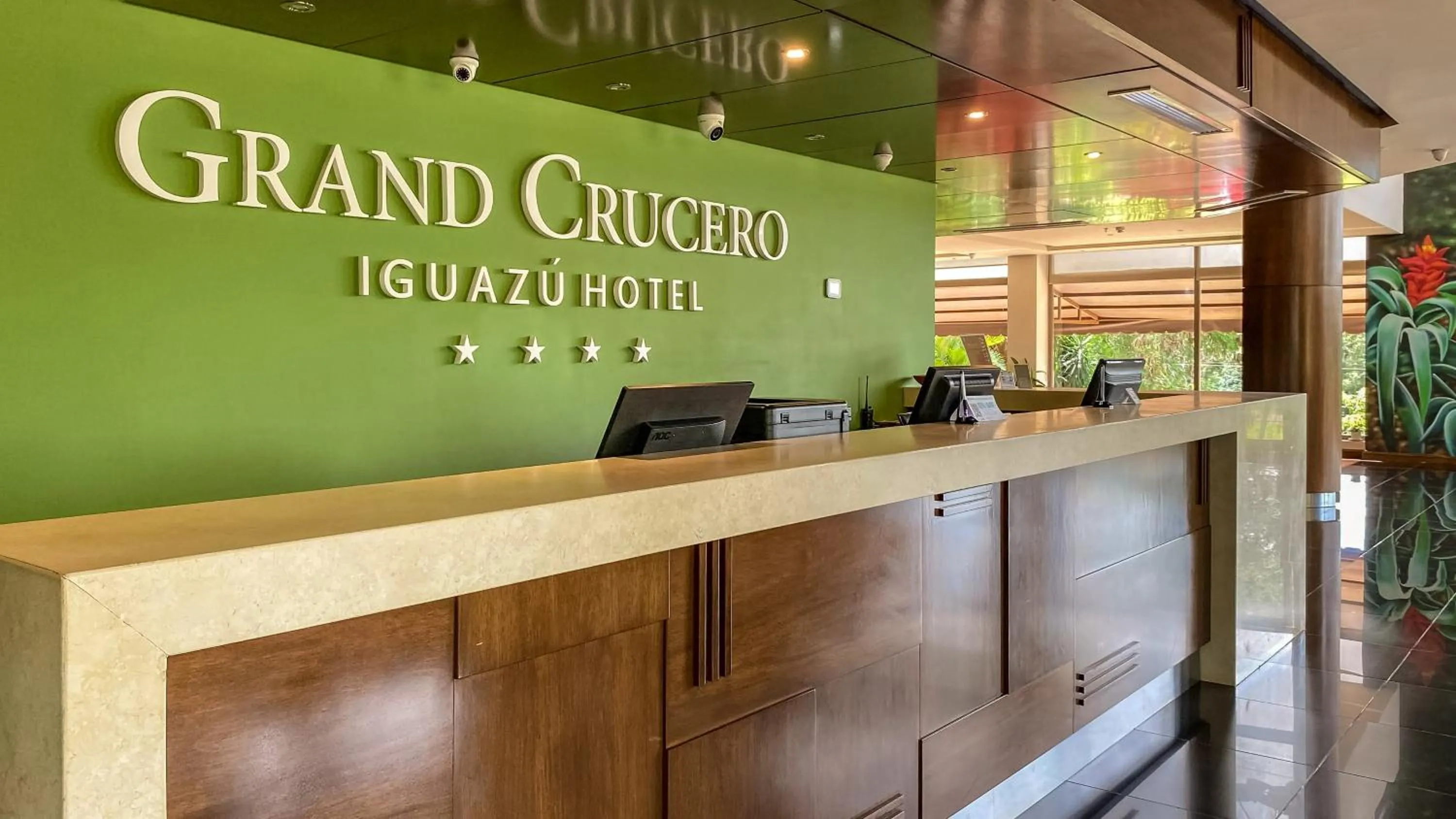 Lobby or reception in Grand Crucero Hotel