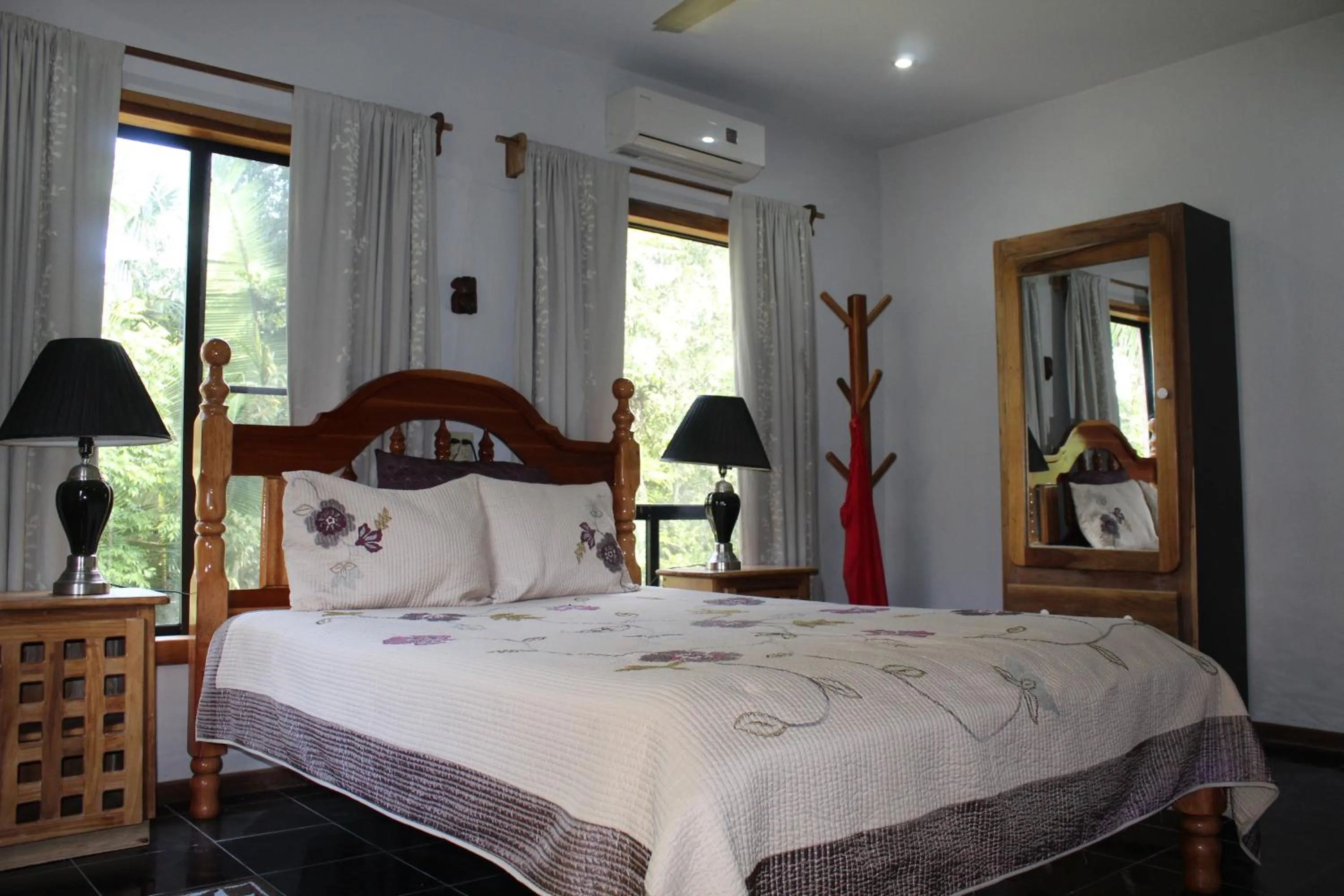 Bedroom, Bed in Calico Jack's Resort