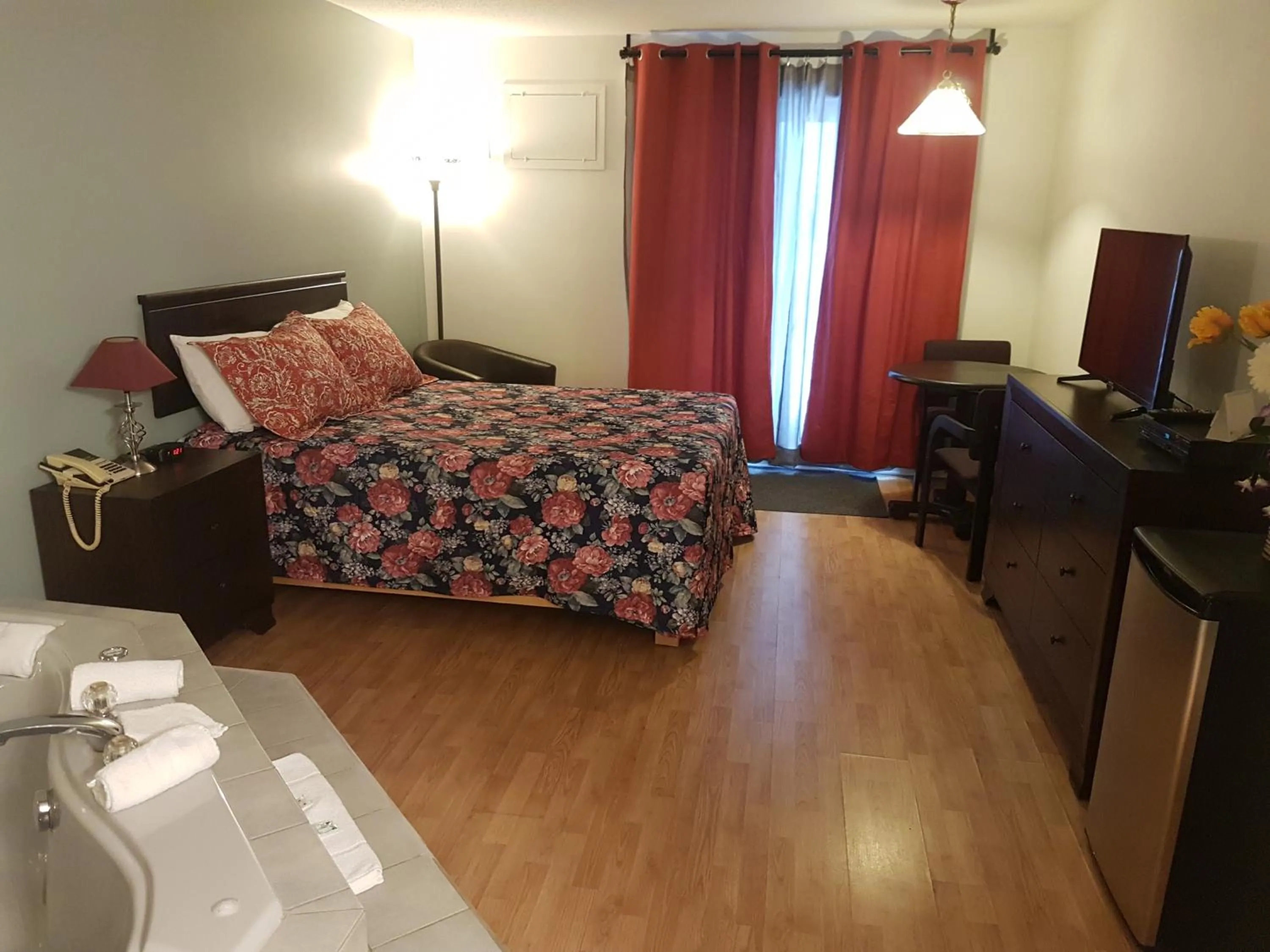 Bed in Motel les Pignons Verts