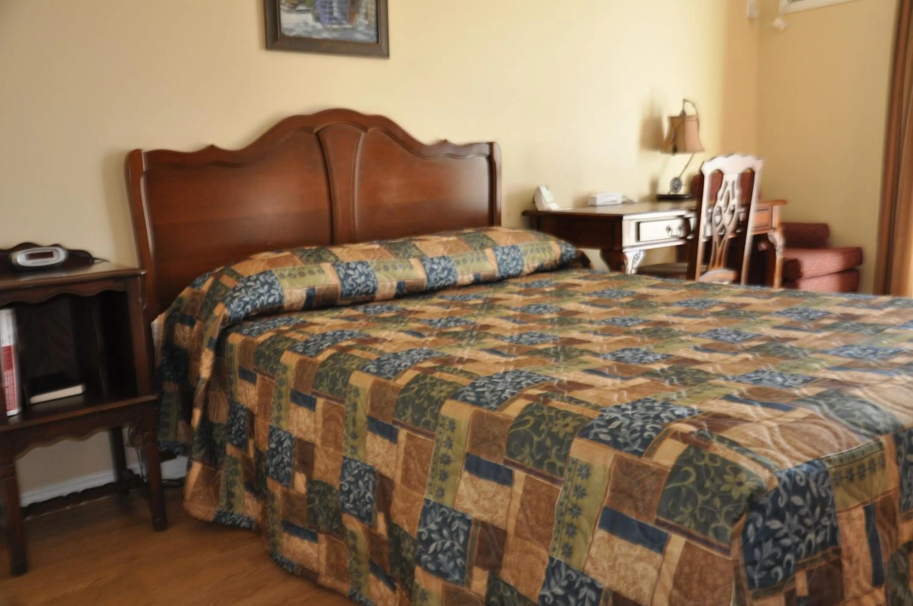 Bedroom, Bed in Motel les Pignons Verts