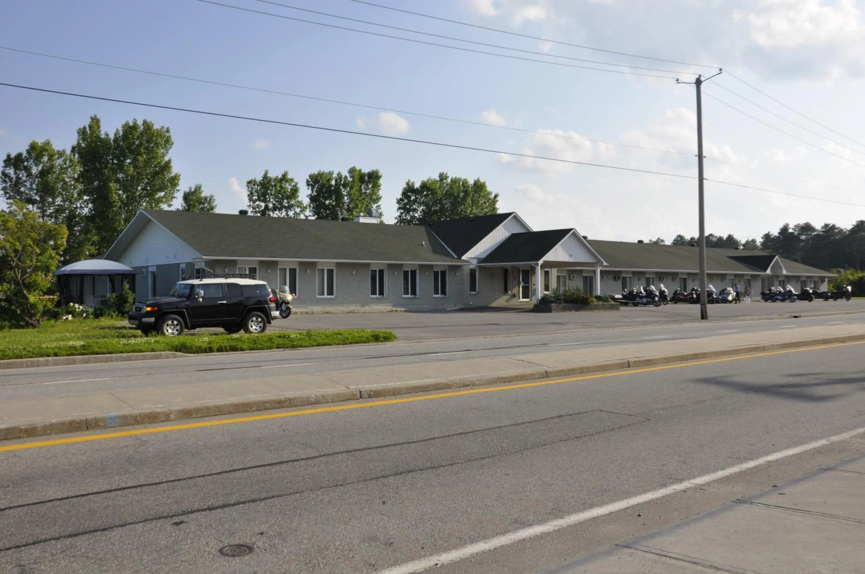 Property building in Motel les Pignons Verts