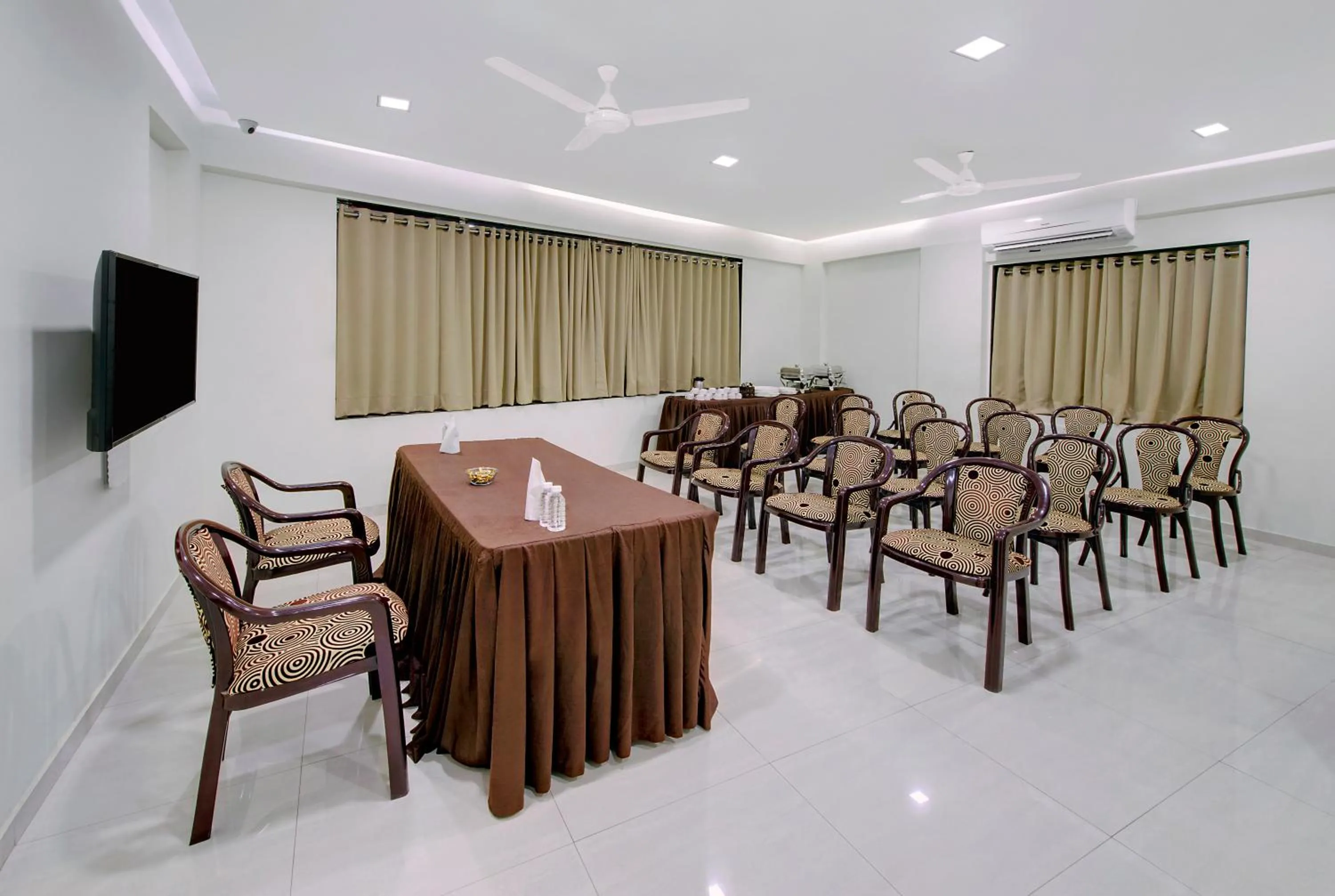 Business facilities in HOTEL SHITAL INN