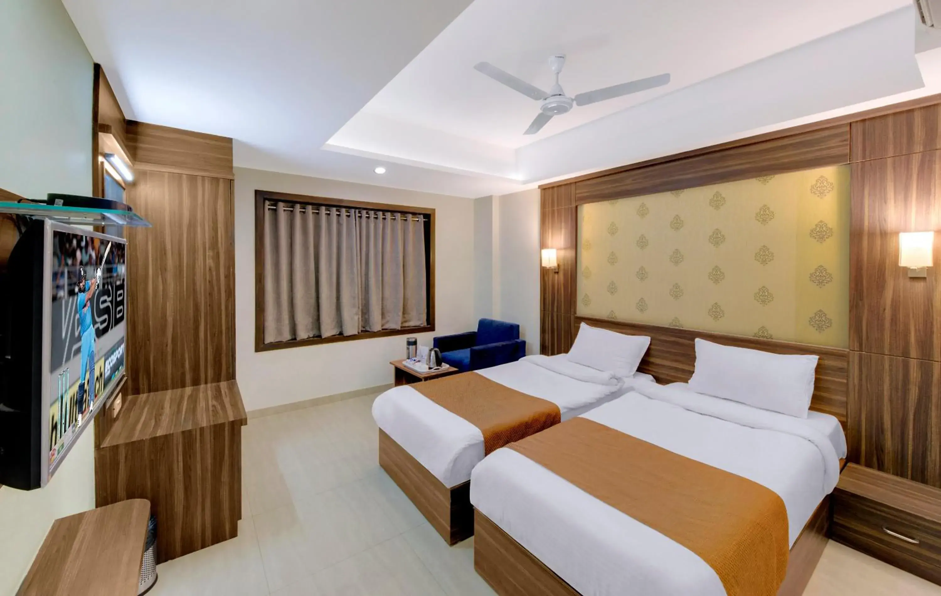 Deluxe Twin Room - single occupancy in HOTEL SHITAL INN Deluxe Twin Room - single occupancy in HOTEL SHITAL INN