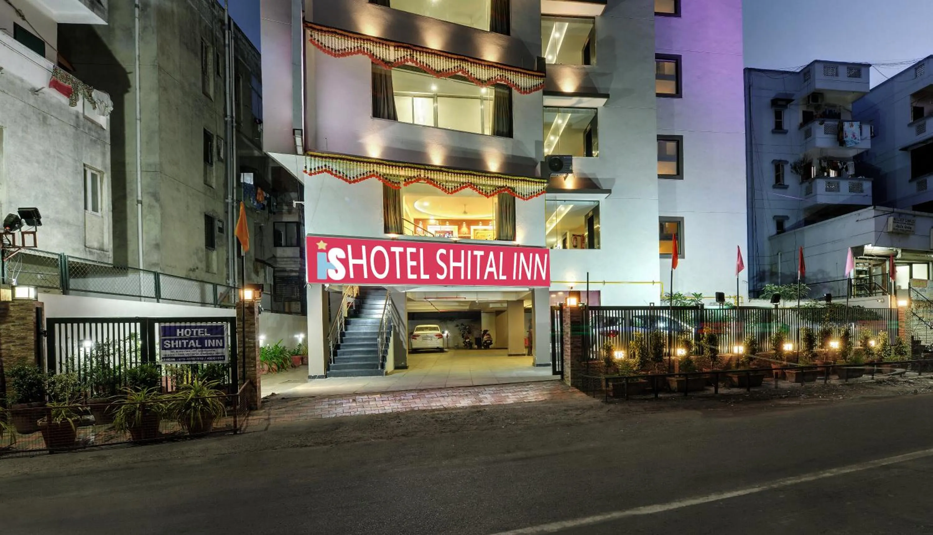 Facade/entrance in HOTEL SHITAL INN