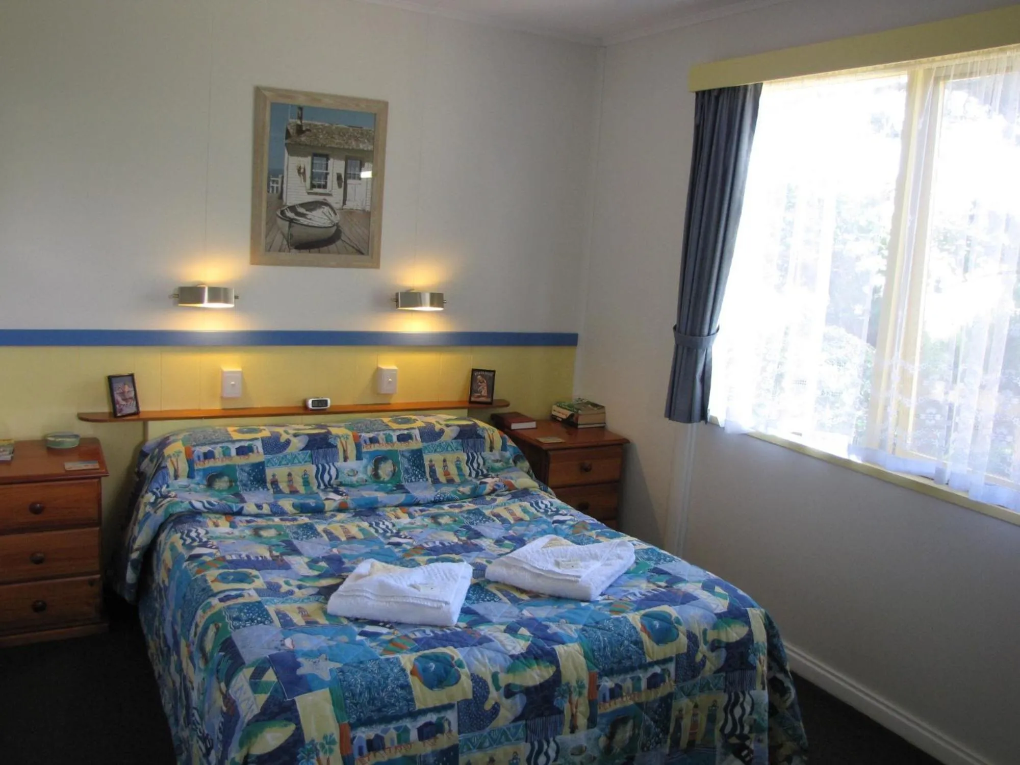 Bed in King Island Accommodation Cottages