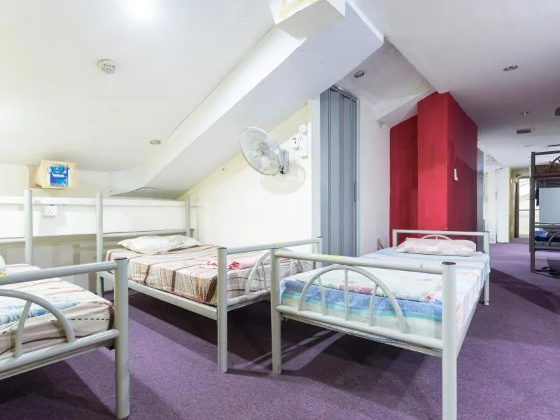 Photo of the whole room, Bed in Snooze Inn @Dunlop Street