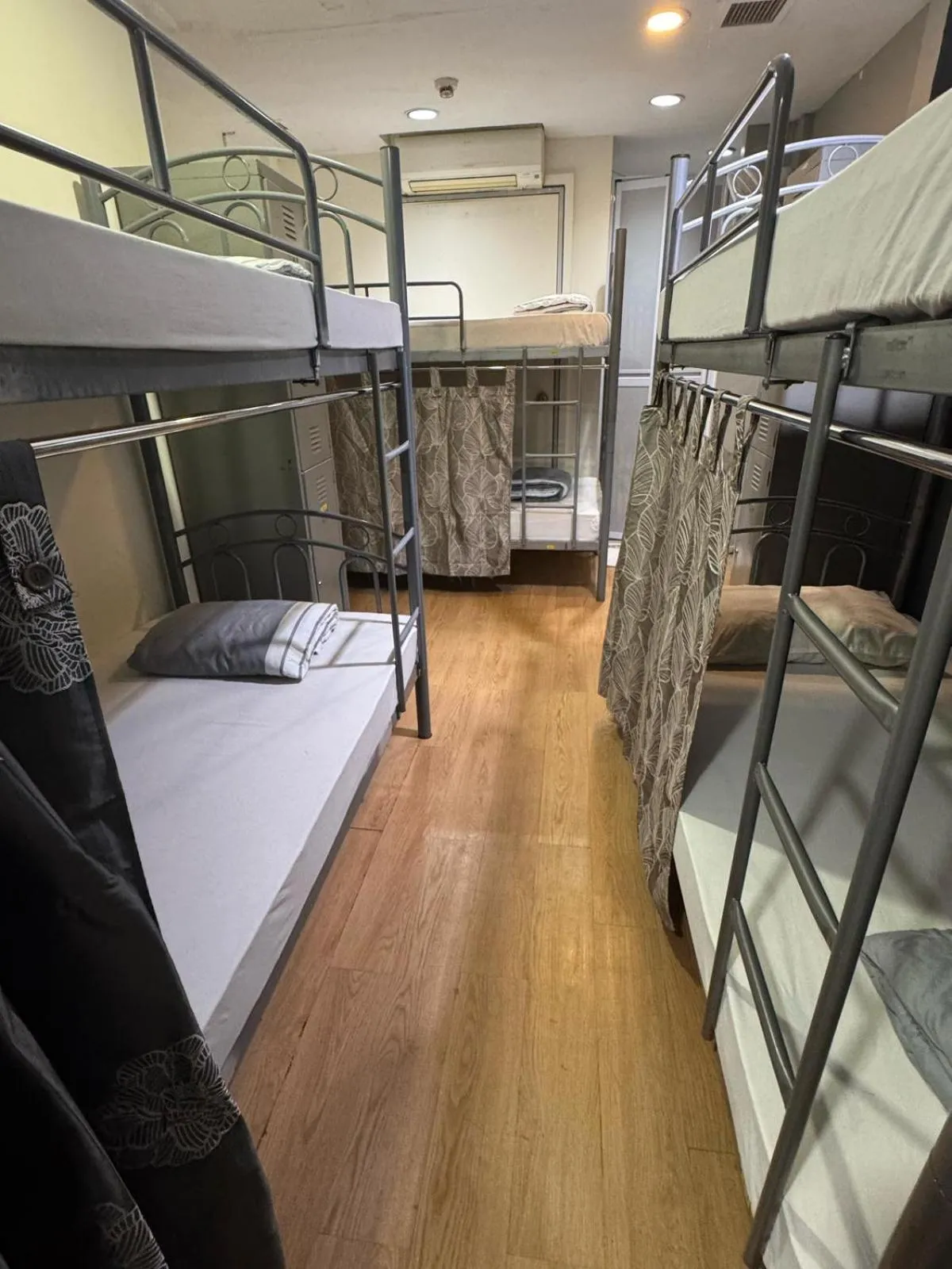 Bed in Snooze Inn @Dunlop Street