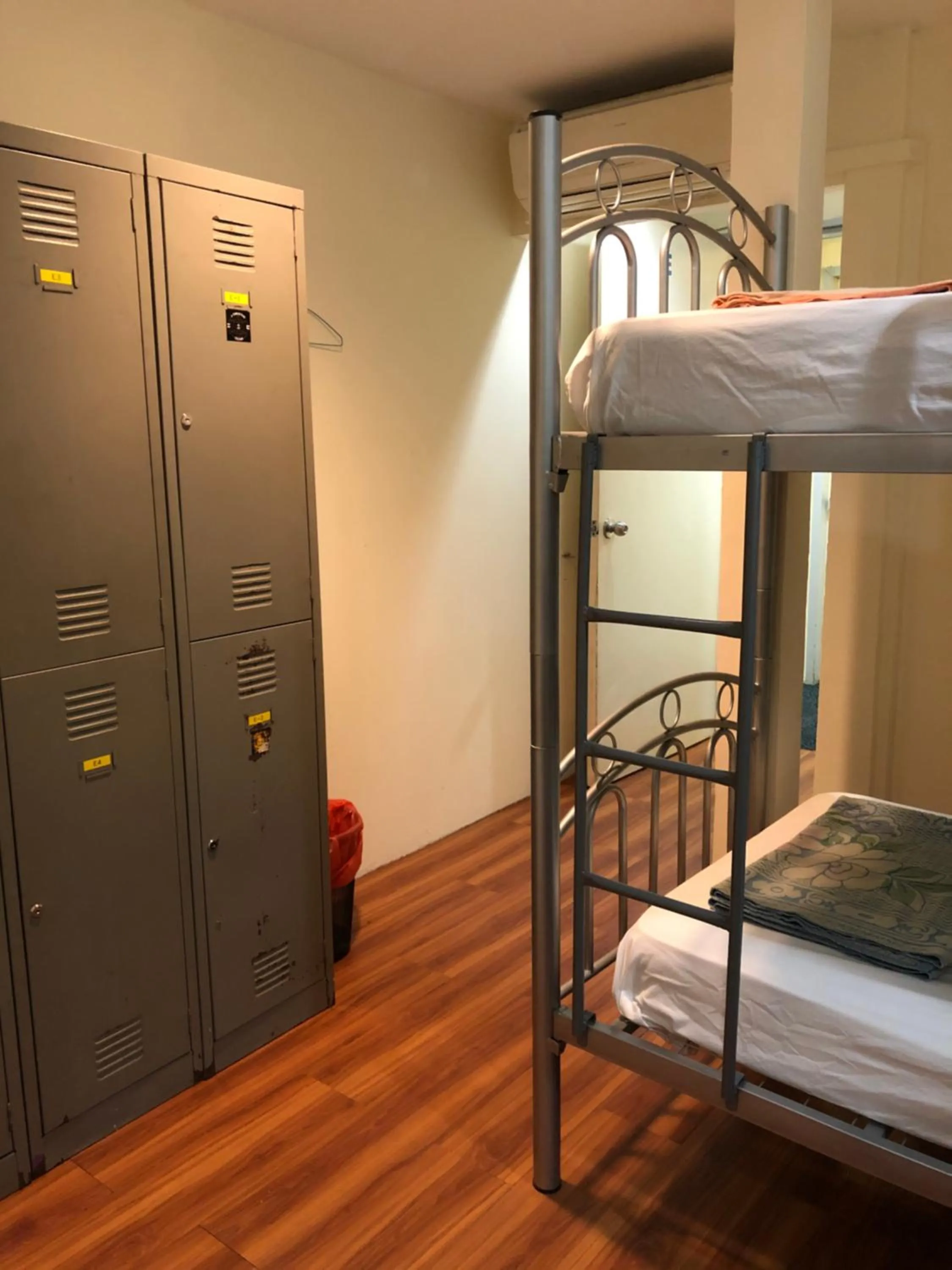 Bed in Snooze Inn @Dunlop Street