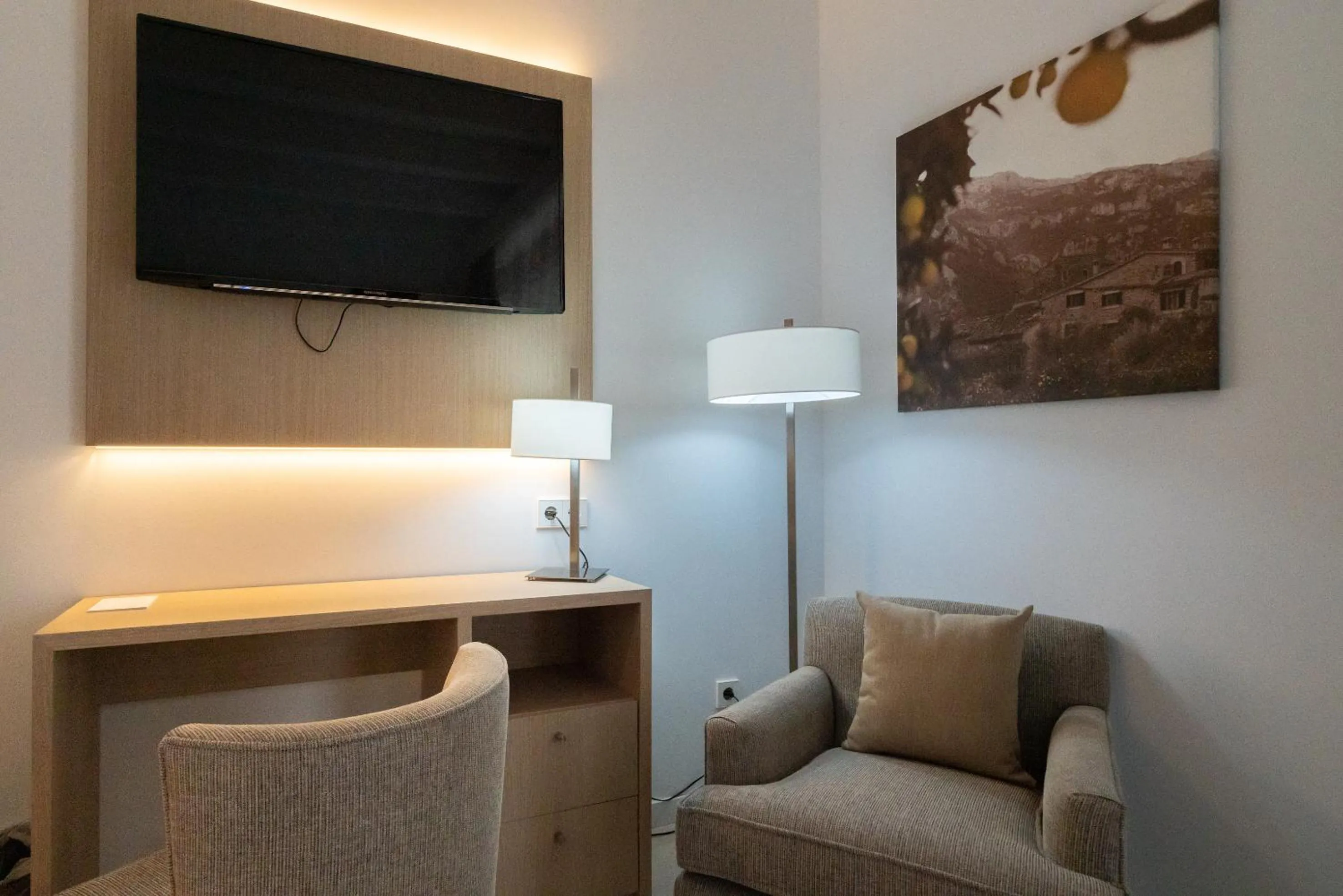 Seating area in Soller Plaza