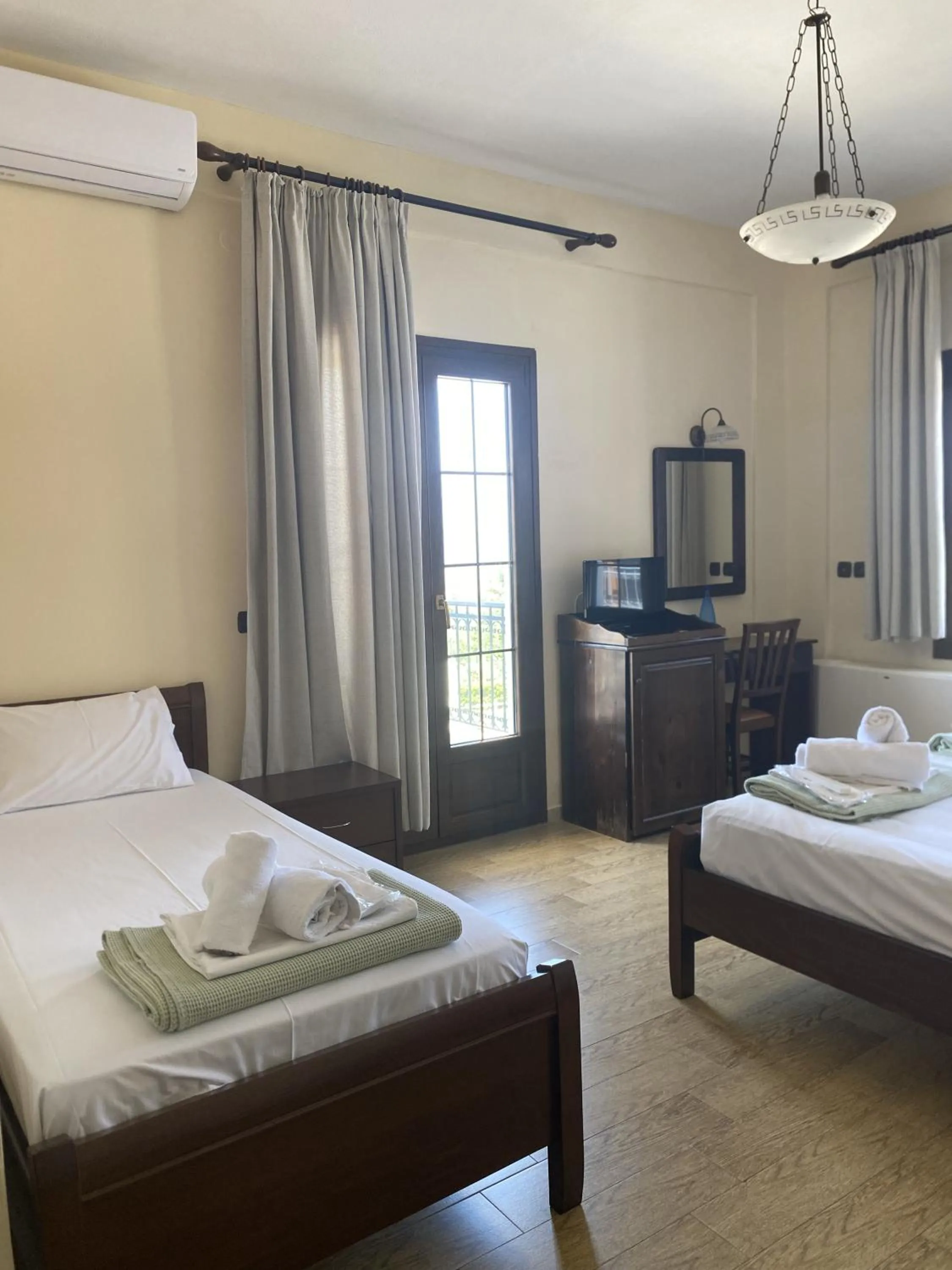 Bedroom, Bed in Agnanti Hotel