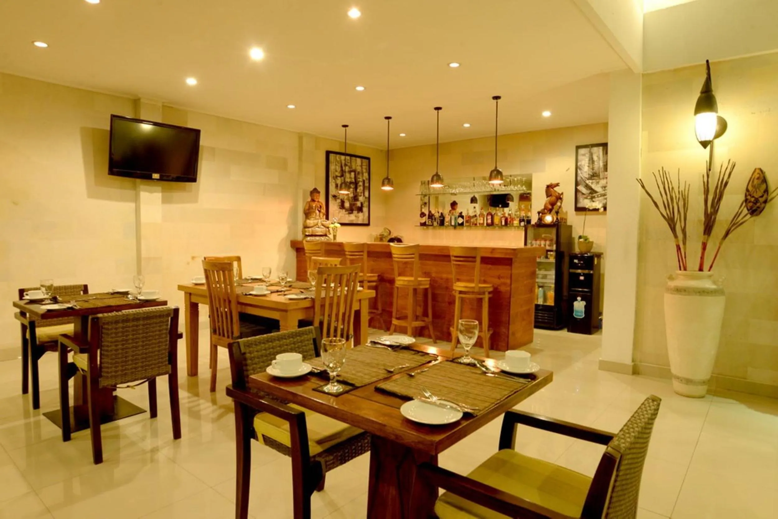 Kitchen or kitchenette in Sandi Agung Villa