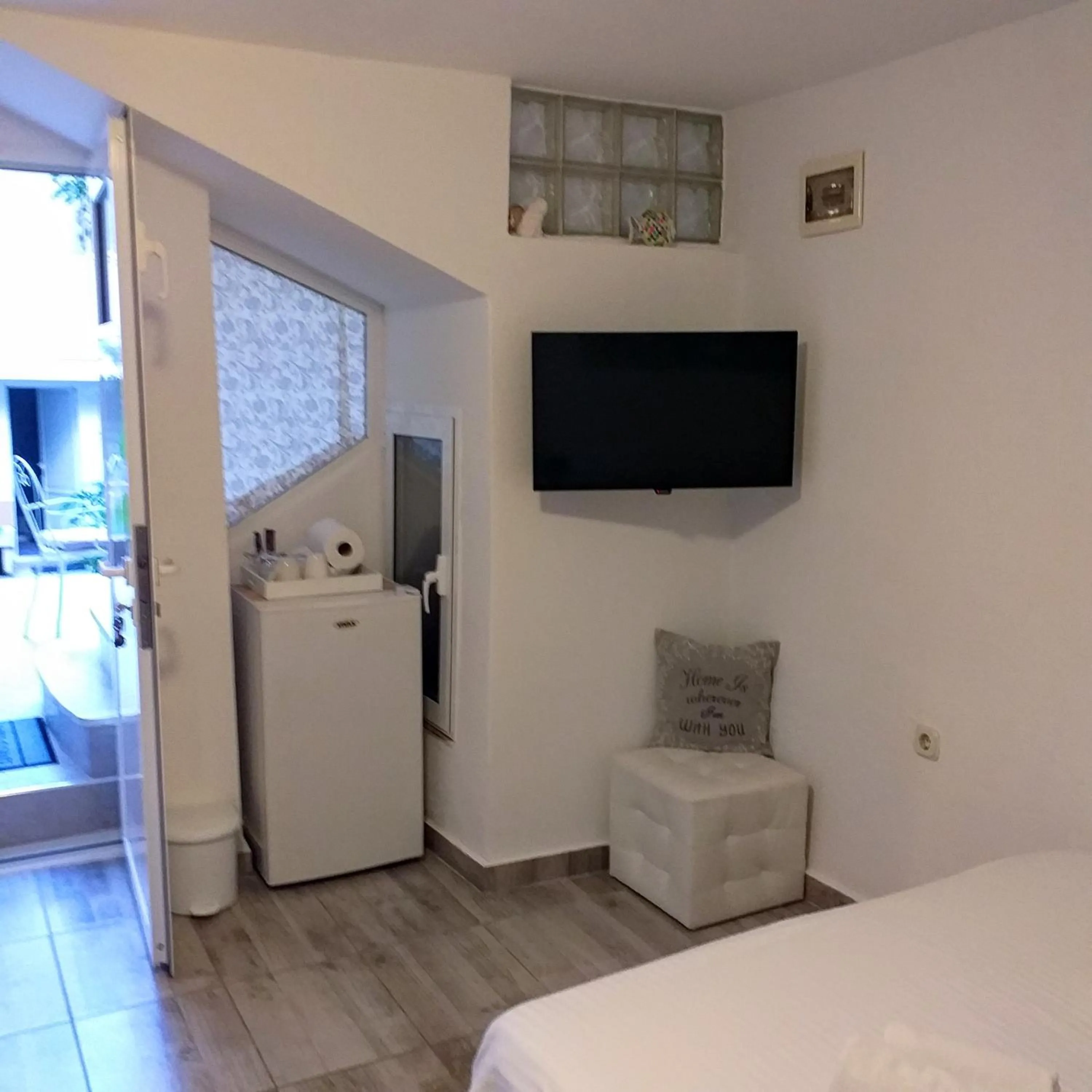 TV and multimedia, Bed in Apartments & room Ivica Split